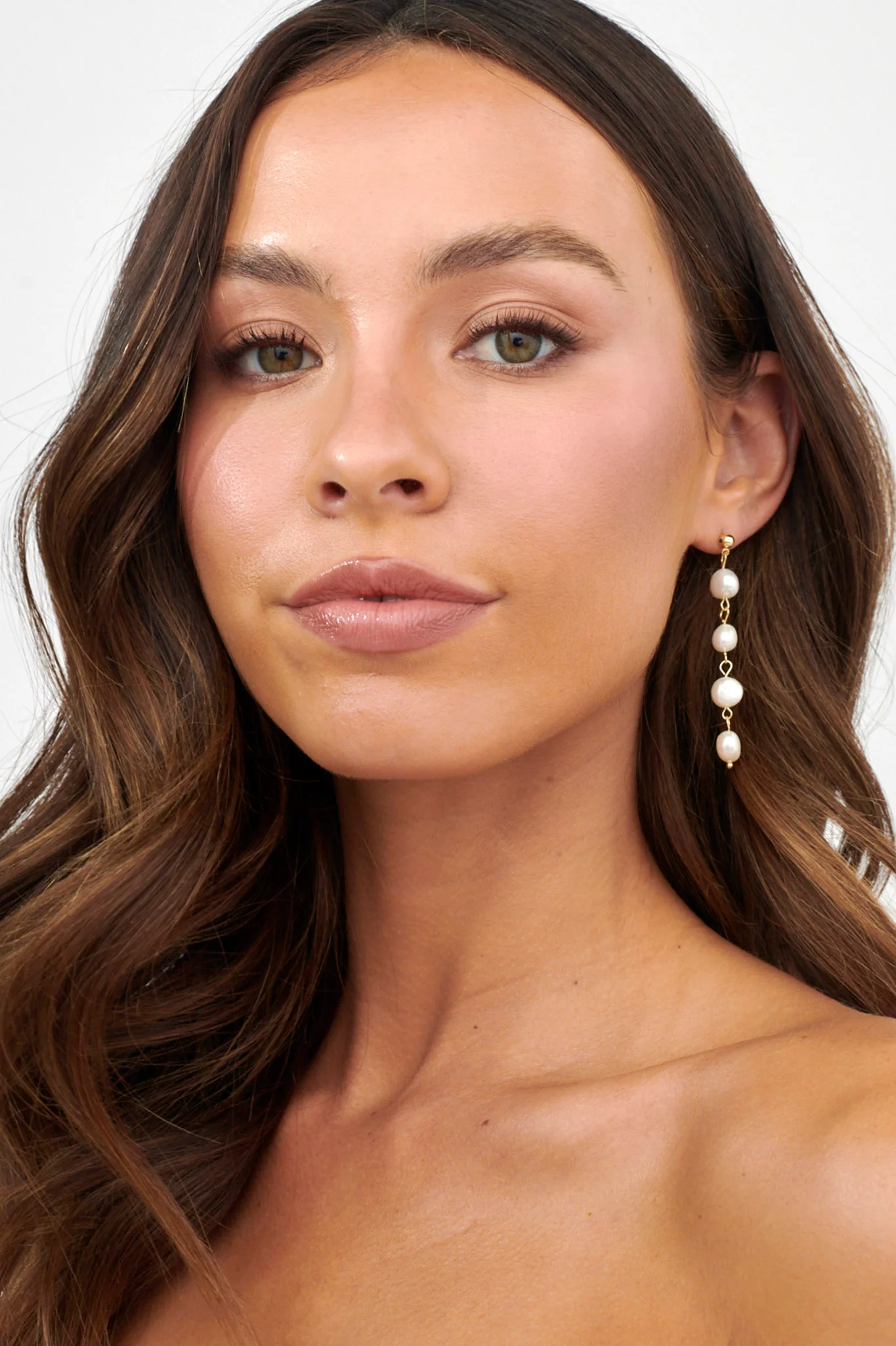 Maude Pearl Drop Chain Earrings Gold - Image 2