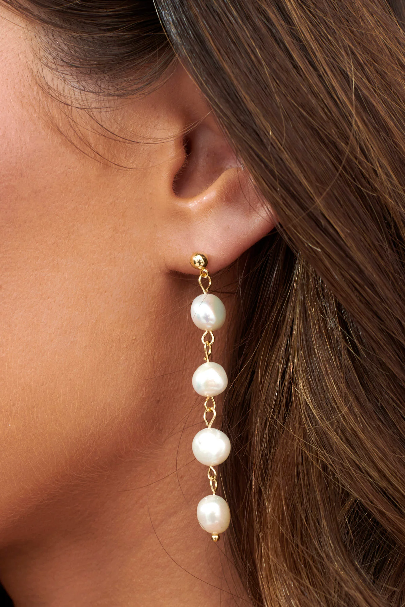Maude Pearl Drop Chain Earrings Gold - Image 3