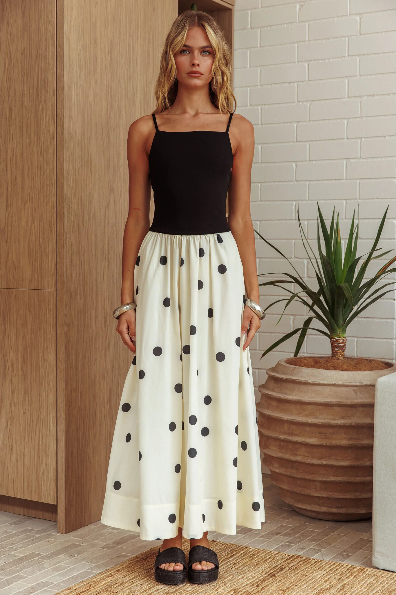 Melbourne Contrast Bodice Maxi Dress Polka Dot Black - Image 5