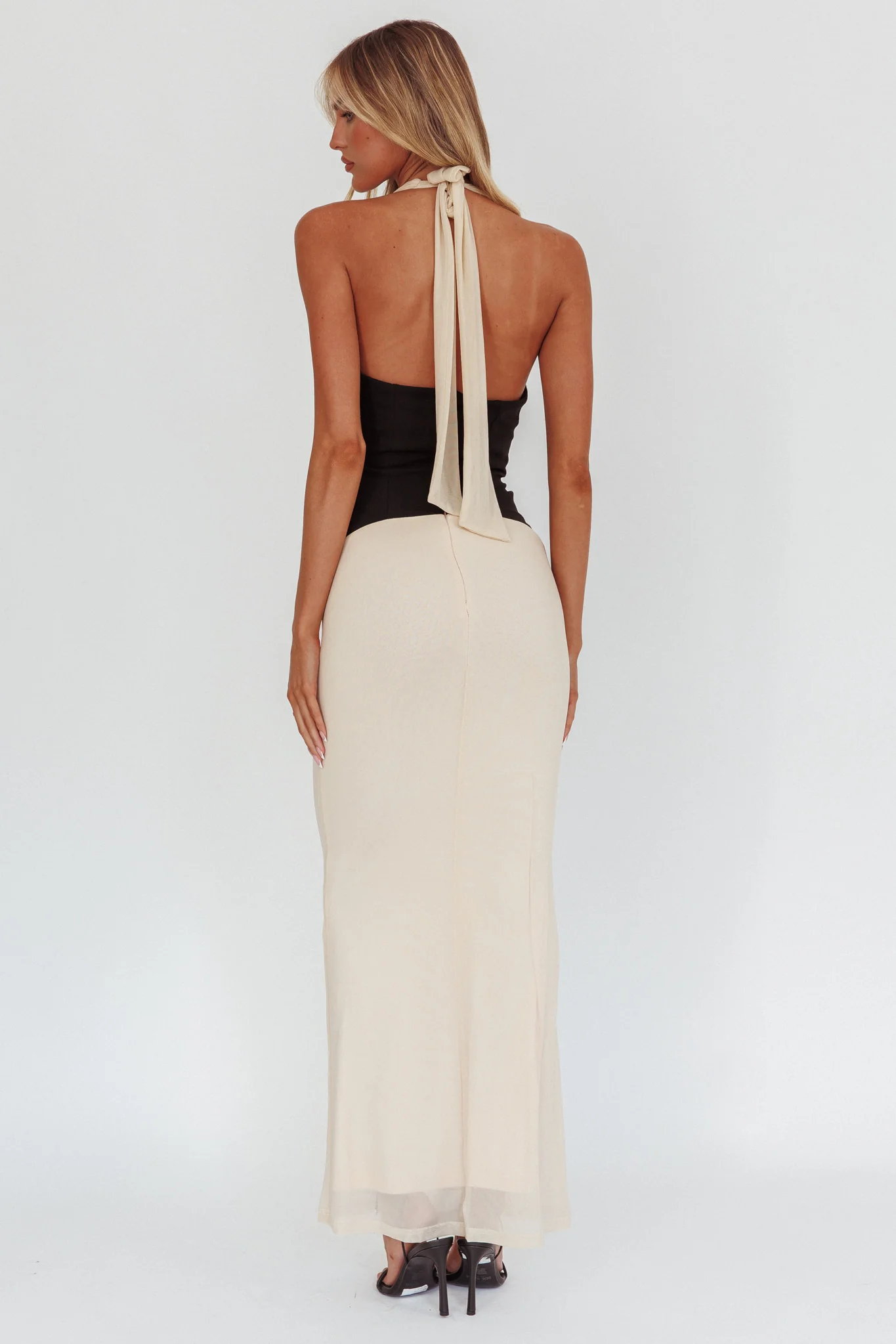 Milos Contrast Halter Maxi Dress Cream - Image 2
