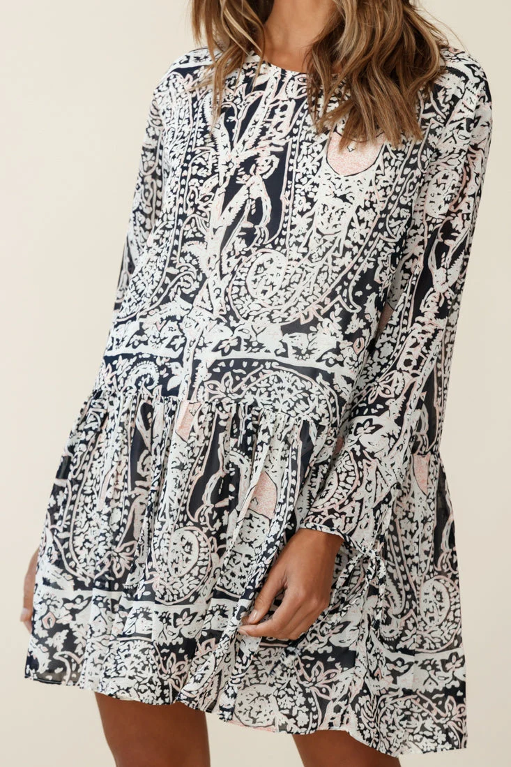 Mina Long Sleeve Button Back Shift Dress Ornate Print Navy - Image 4