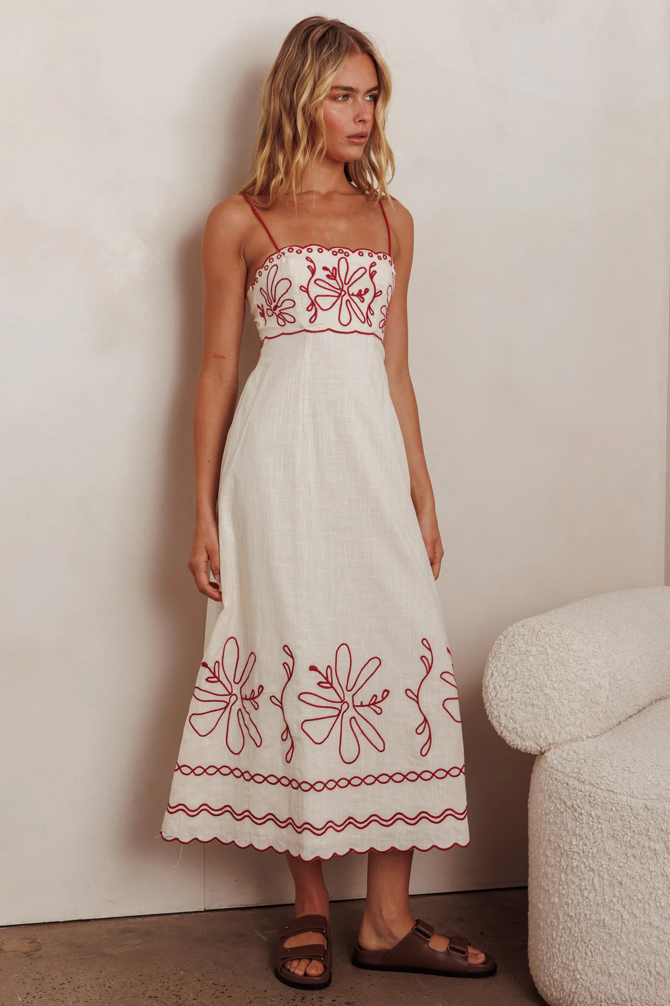 Mondo Scalloped Hem Maxi Dress Embroidered Red - Image 4