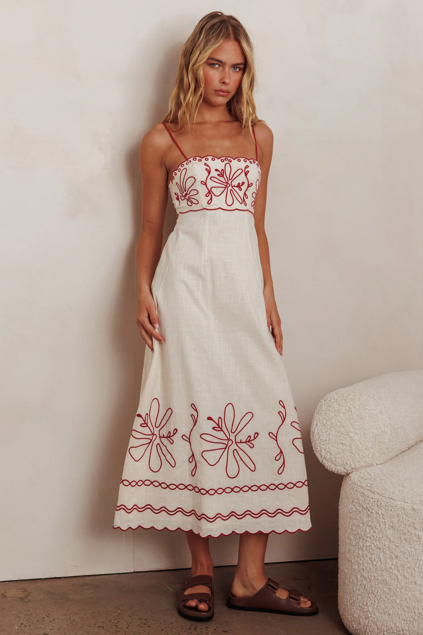Mondo Scalloped Hem Maxi Dress Embroidered Red - Image 5