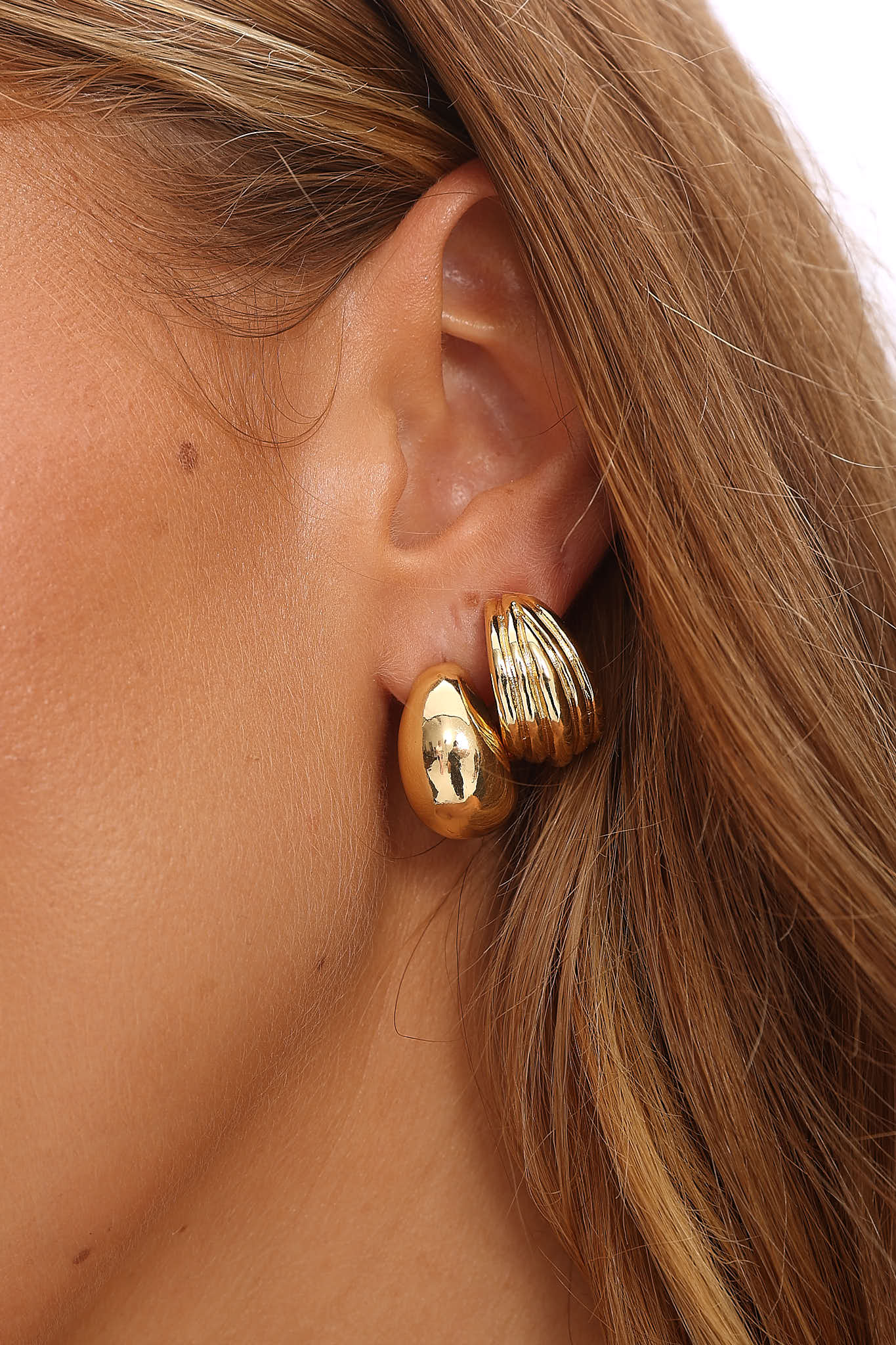 Monroe Stud Earring Set Gold - Image 3