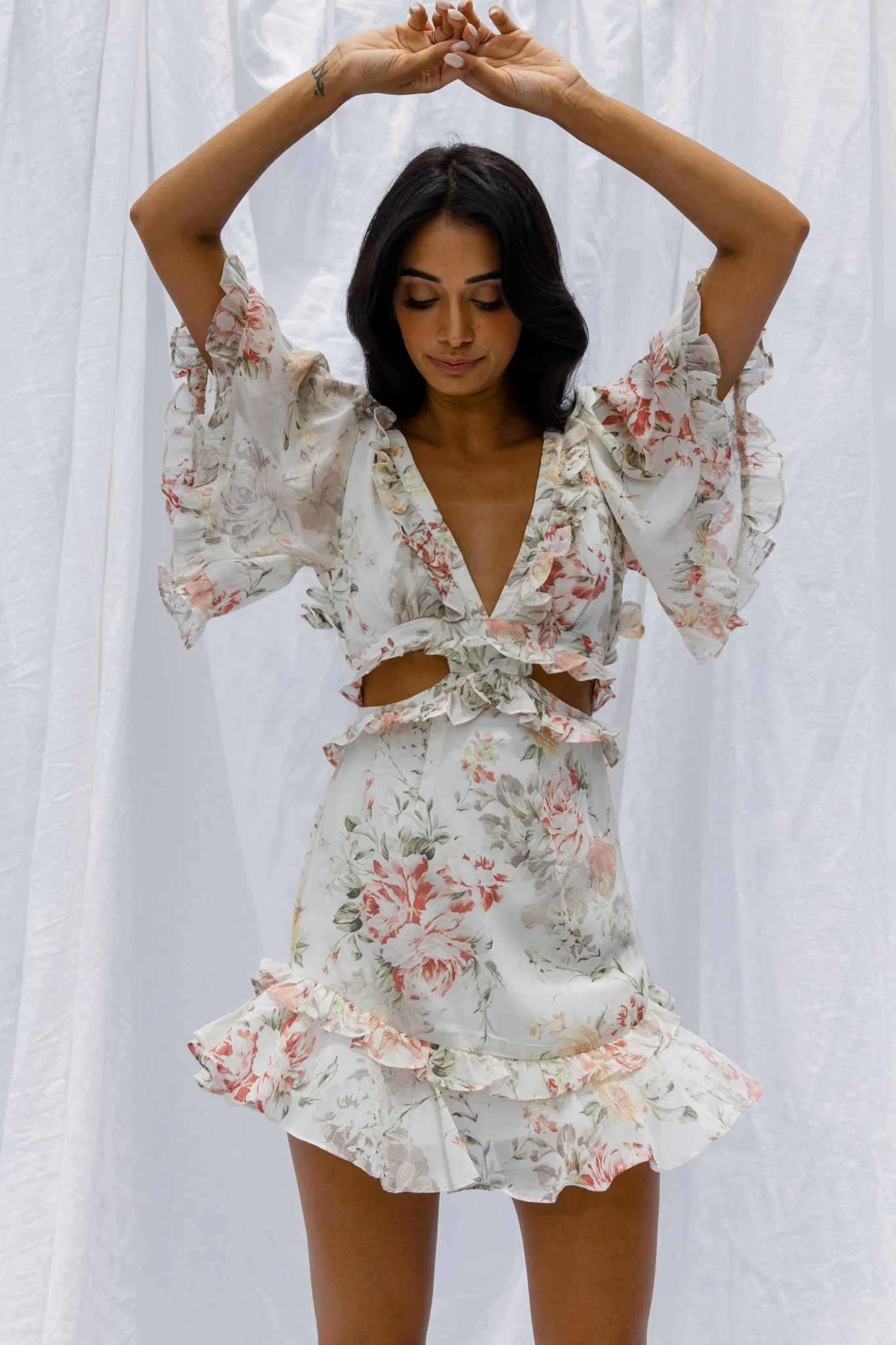 My Belle Cut-Out Detail Frill Accent Dress Vintage Floral Print White - Image 5