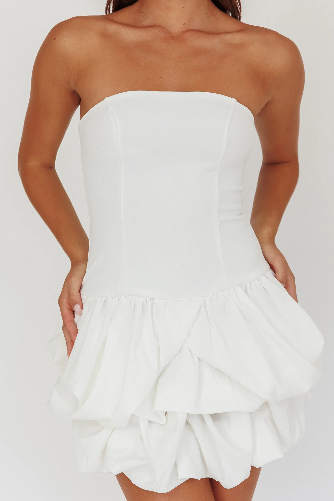 Nefiti Strapless Layered Bubble Hem Dress White - Image 4