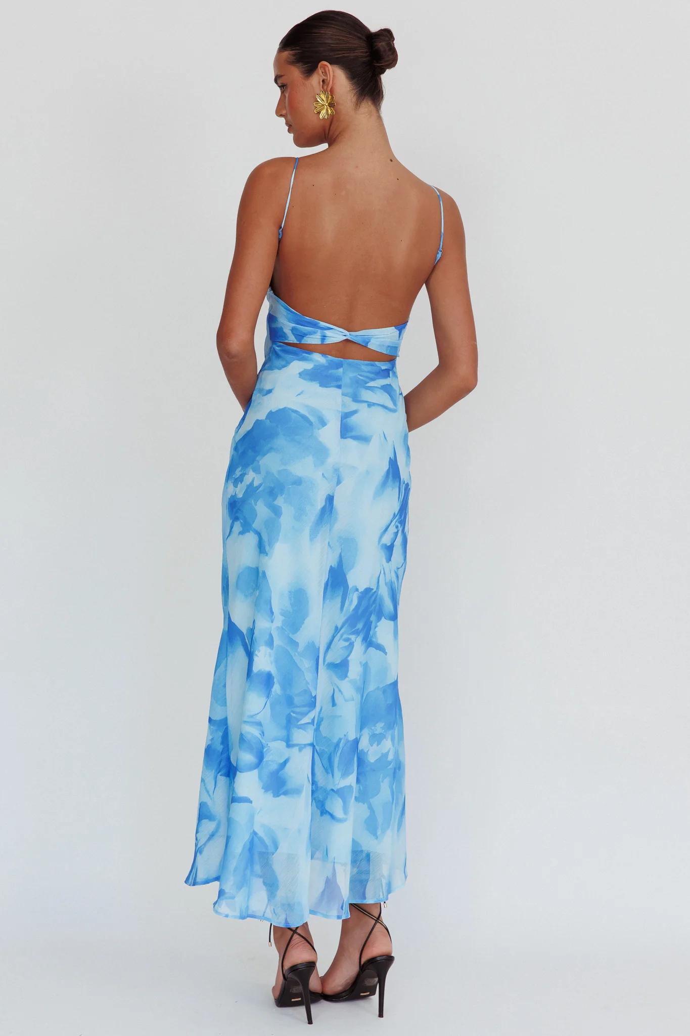 Nerida Low Back Twist Maxi Dress Blue - Image 2