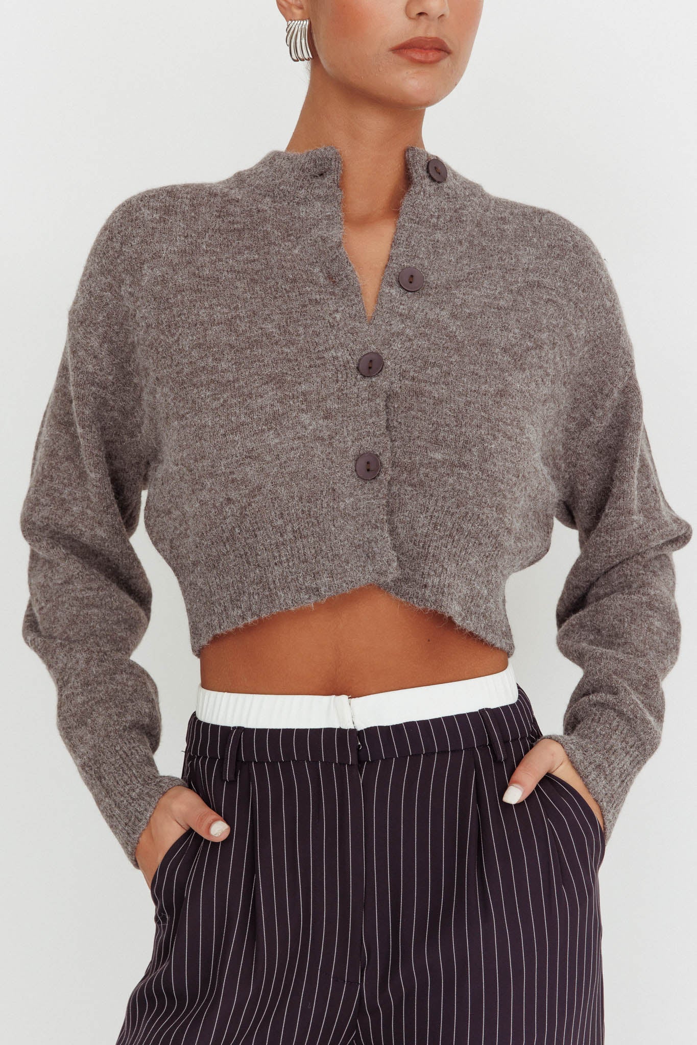 Netherlands Drop Shoulder Crop Cardigan Grey - Image 4