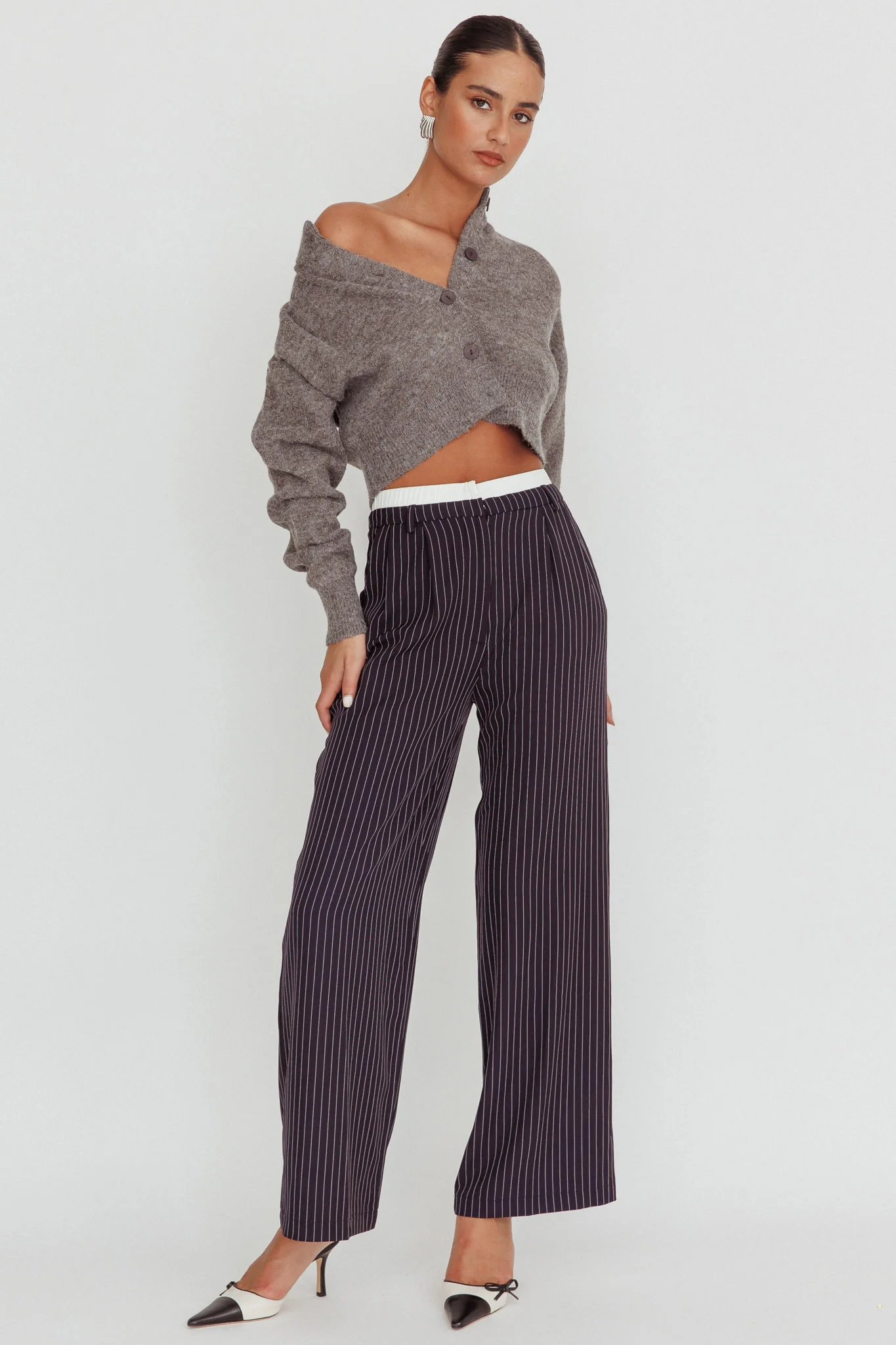Netherlands Drop Shoulder Crop Cardigan Grey - Image 5