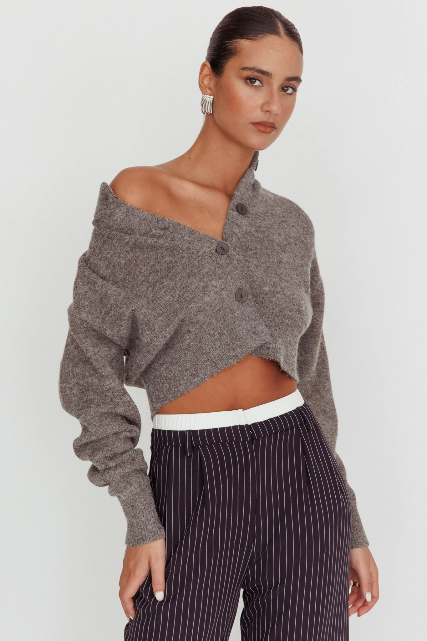 Netherlands Drop Shoulder Crop Cardigan Grey - Image 6