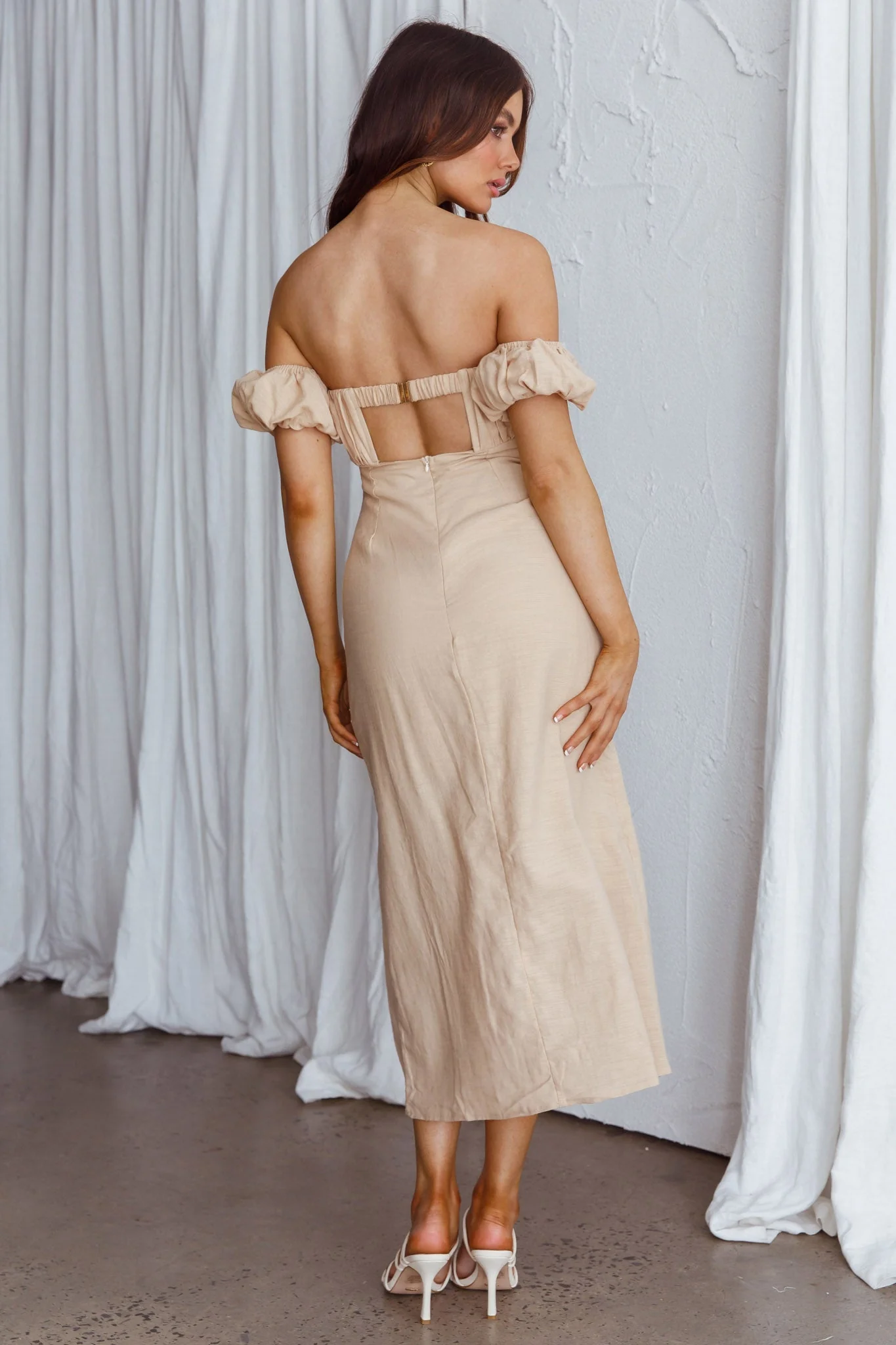 Nico Off-Shoulder Split Midi Dress Sand - Image 2