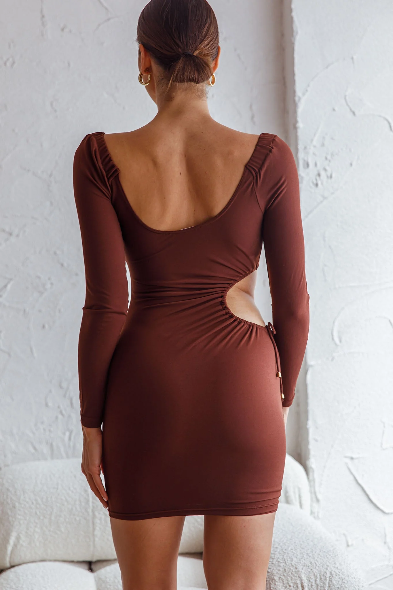 Nikola Cut-Out Feature Long Sleeve Bodycon Mini Dress Chocolate - Image 2