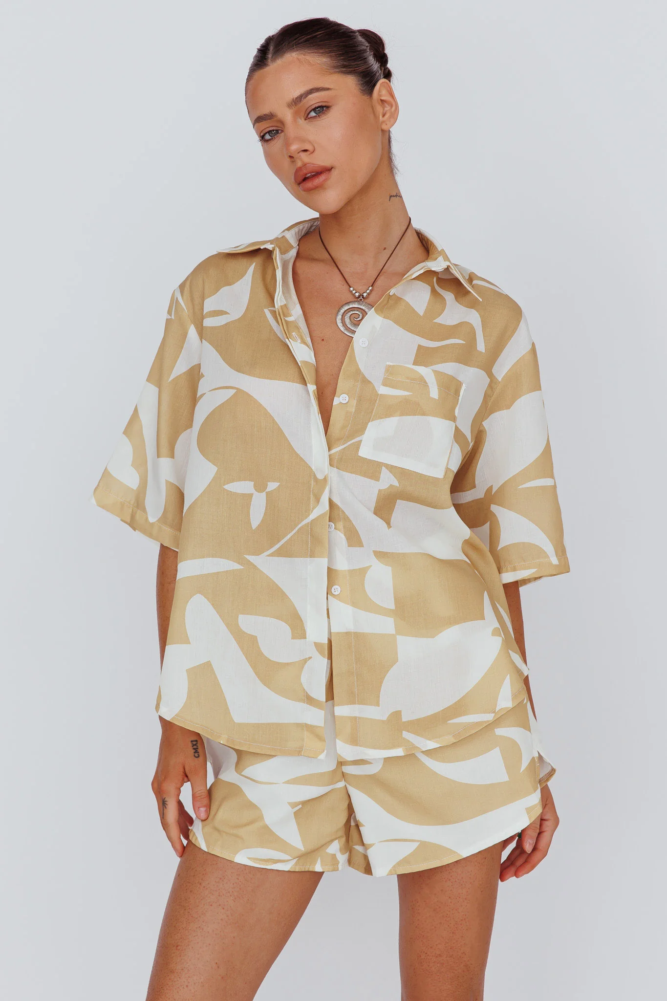 On Vacay Button-Up Shirt Print Yellow - Image 5