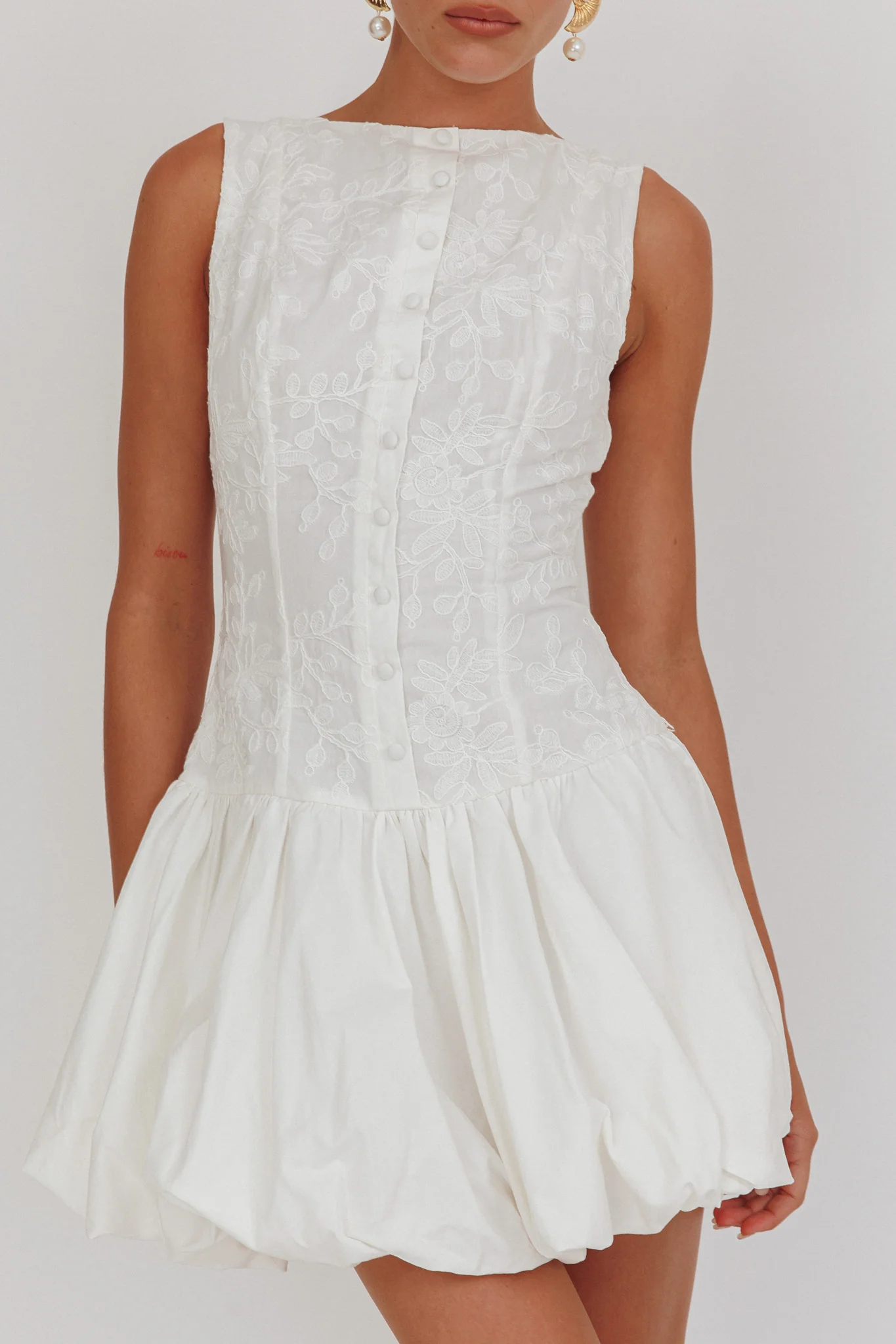 Opulent Sleeveless Bubble Hem Mini Dress Embroidered White - Image 3
