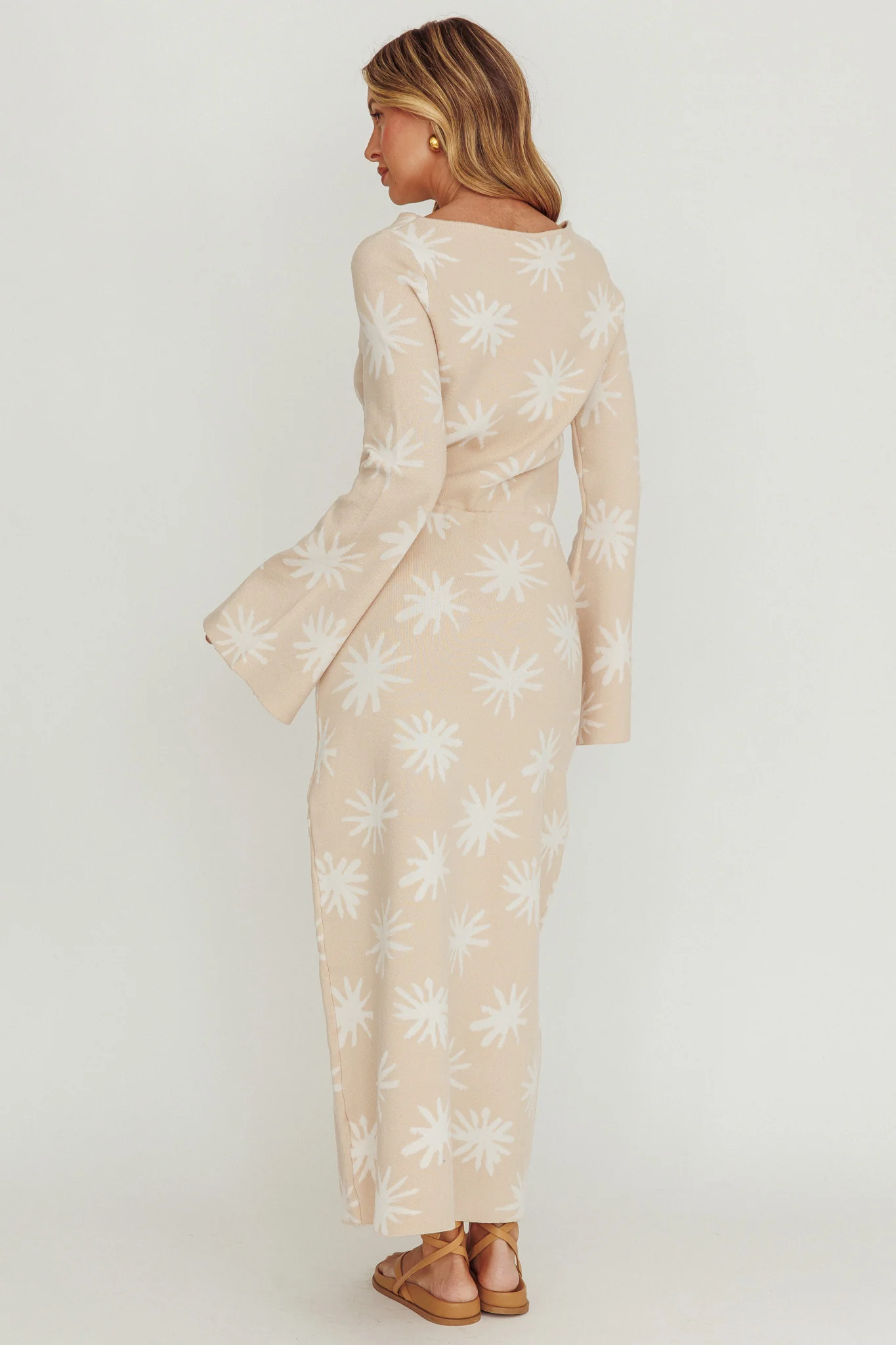 Orleans Star Print Knit Maxi Dress Sand - Image 2