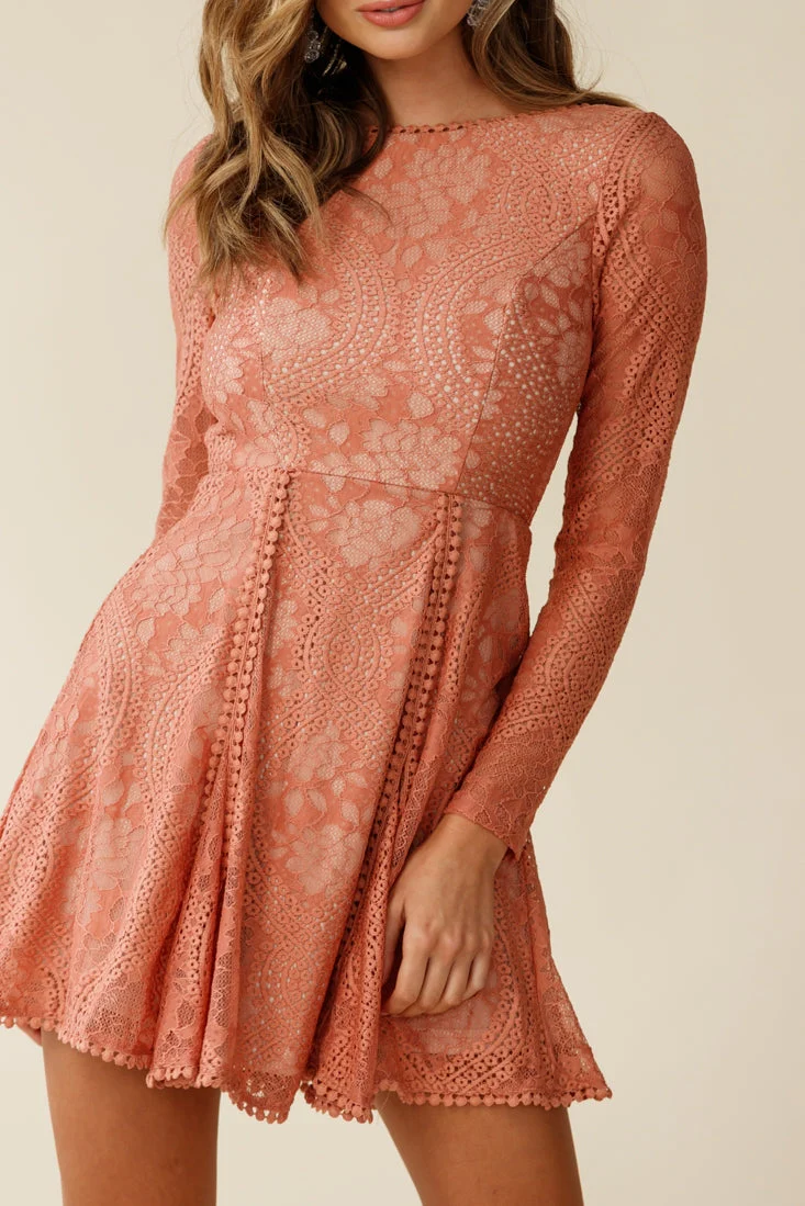Palm Springs Lace Overlay Low Back Dress Rose - Image 4