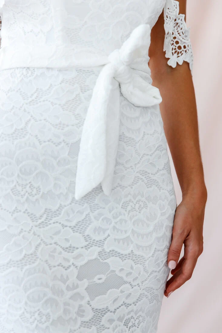 Patience Lace Bodycon Midi Dress White - Image 4