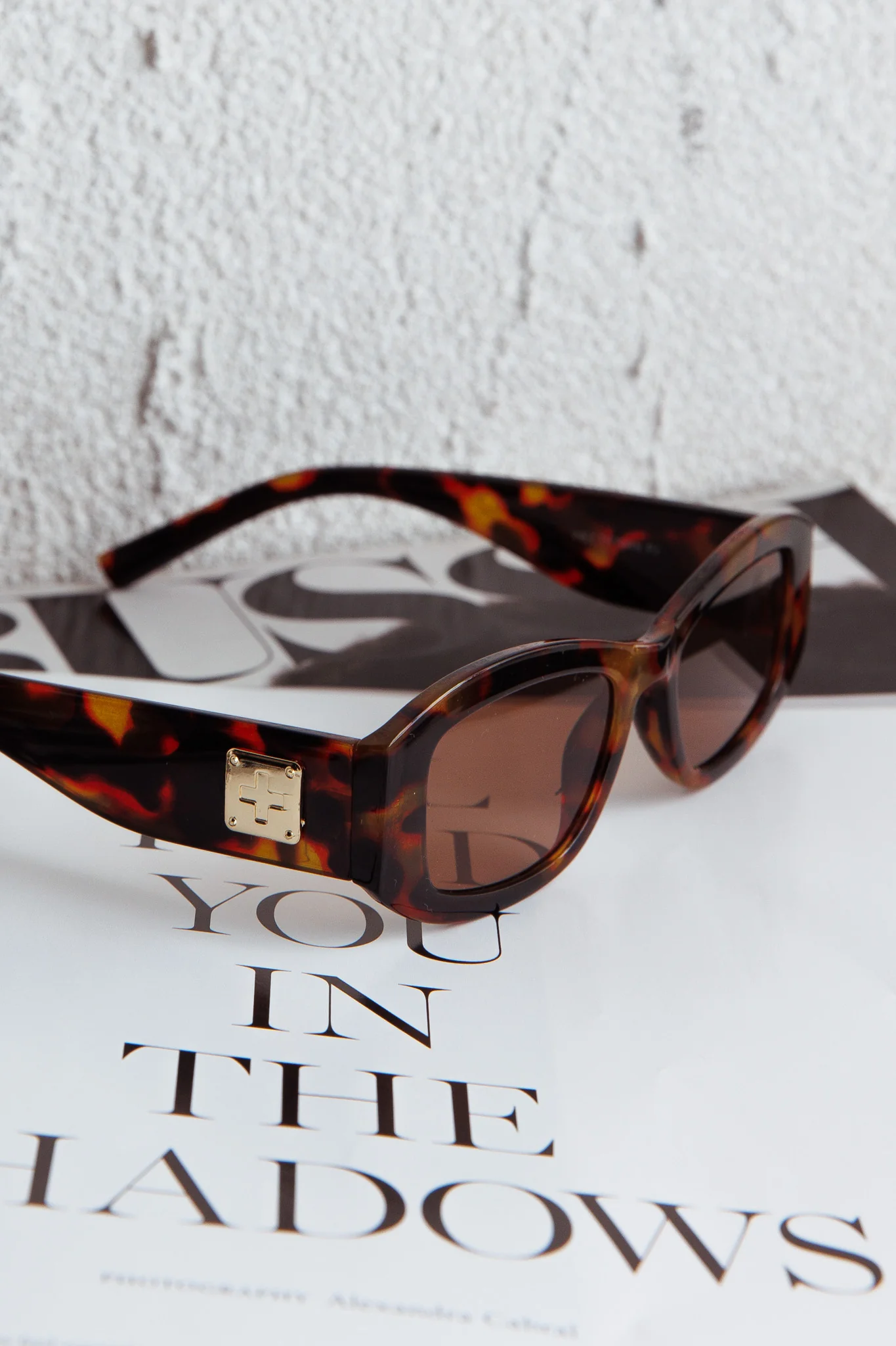 Peta And Jain Inez Sunglasses Tortoiseshell - Image 2