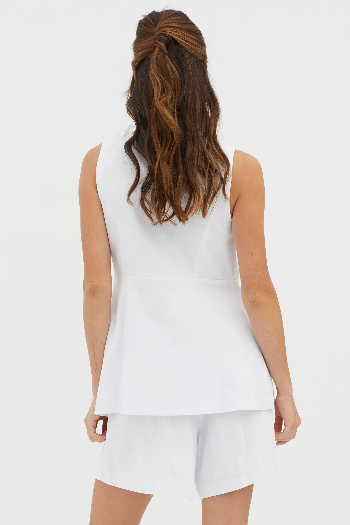 Philomena Pleat Shorts White - Image 2