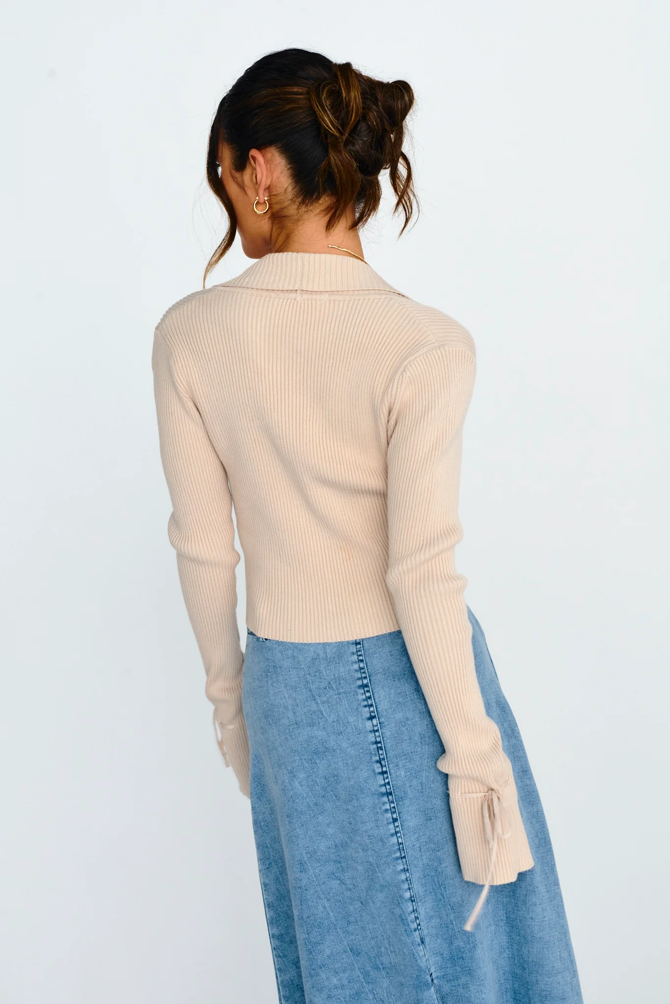 Pippi Flared Cuff Knit Crop Top Taupe - Image 2