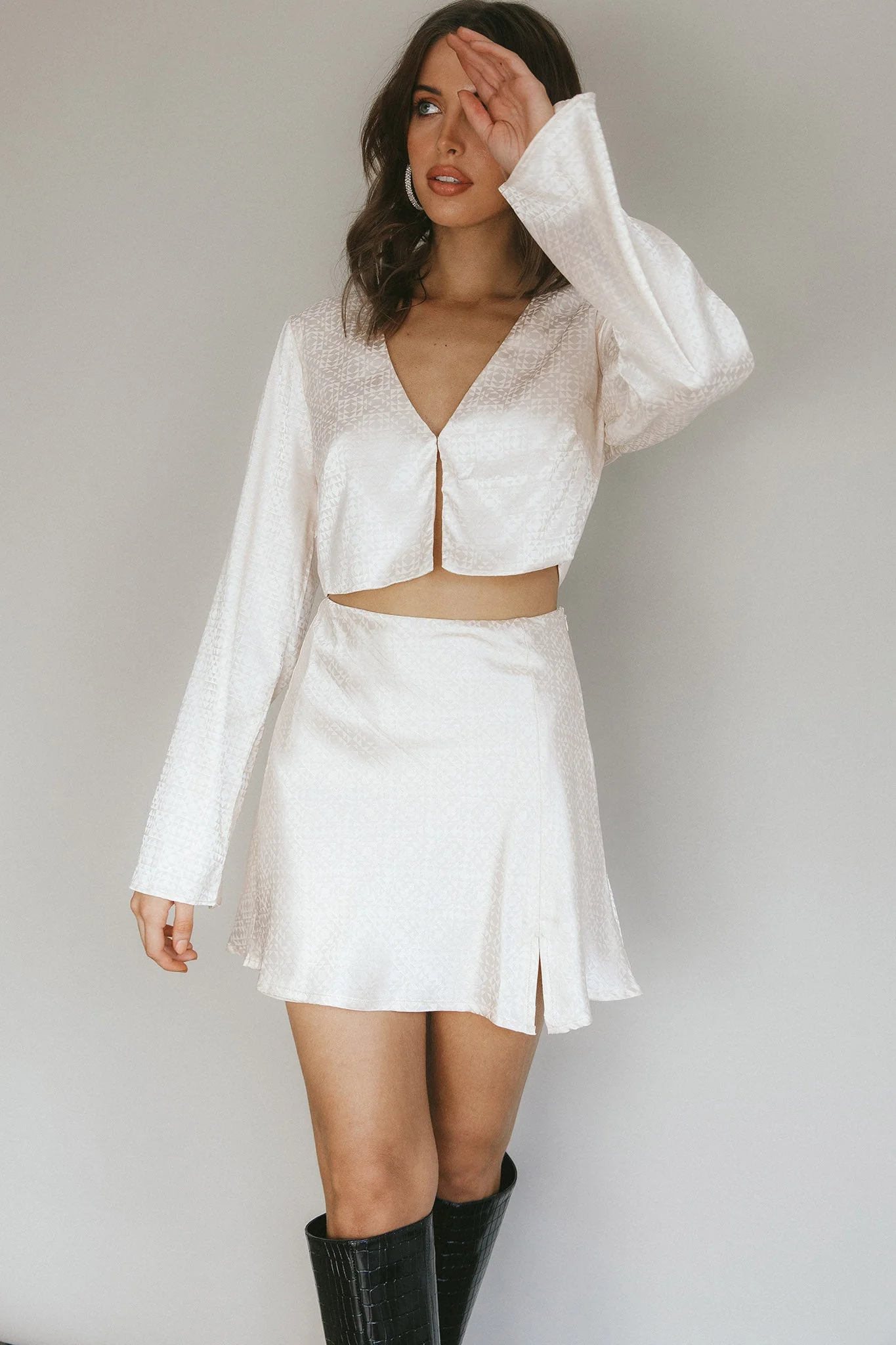 Reese Long Sleeve Satin Crop Top Cream - Image 8