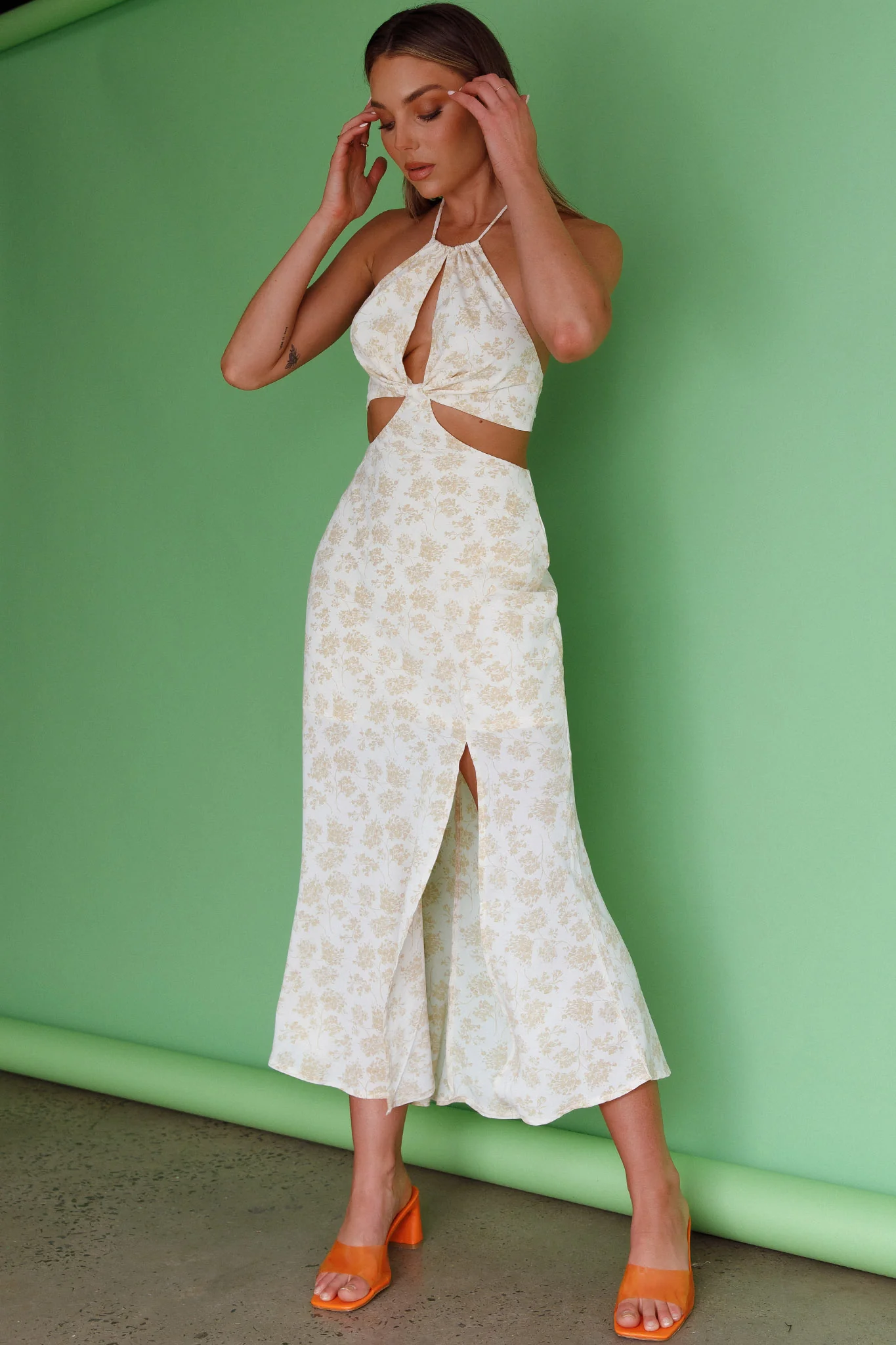 Rising Sun Cut-Out Bodice Dress Floral Print Yellow - Image 5