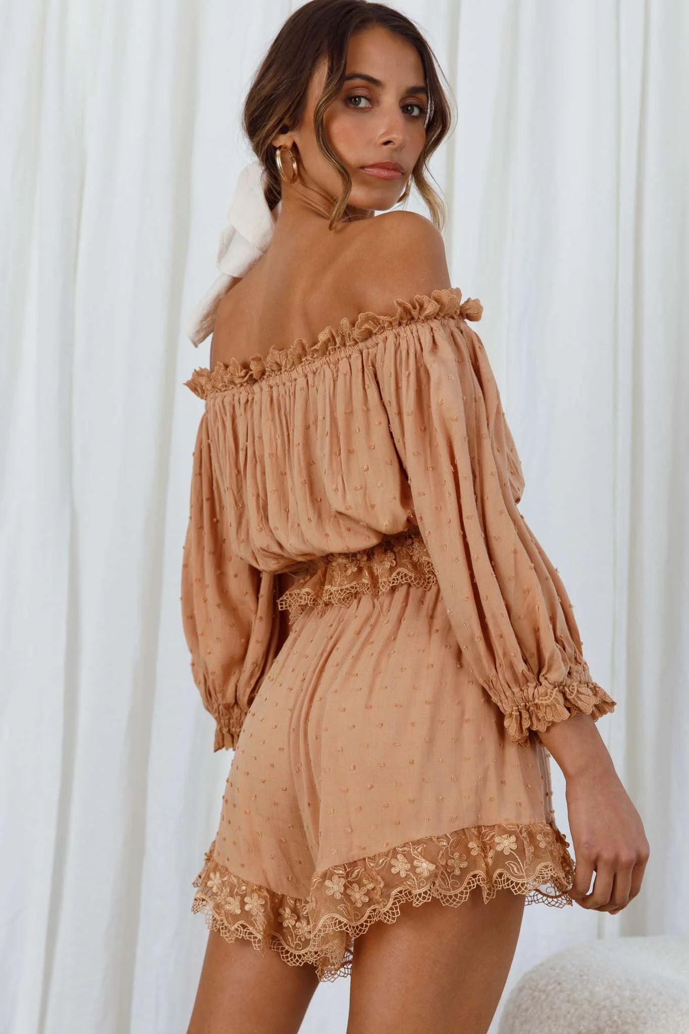 Romilly Scalloped Lace Trim Shorts Tan - Image 2