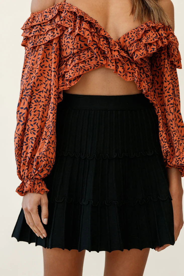 Rosarito Long Balloon Sleeve Halterneck Crop Top Leaf Print Tan - Image 4