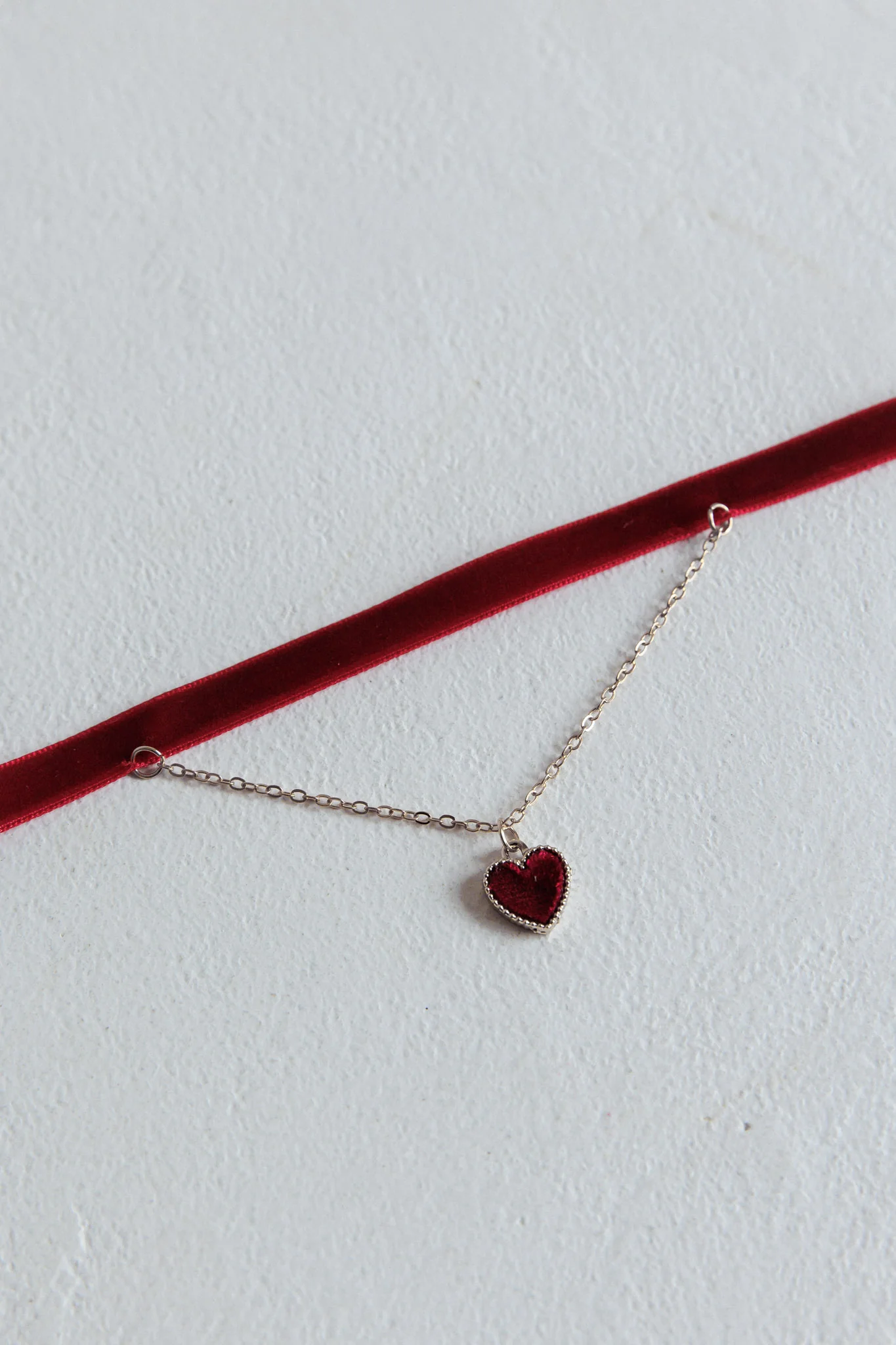 Rosie Velvet Heart Choker Necklace Red - Image 2