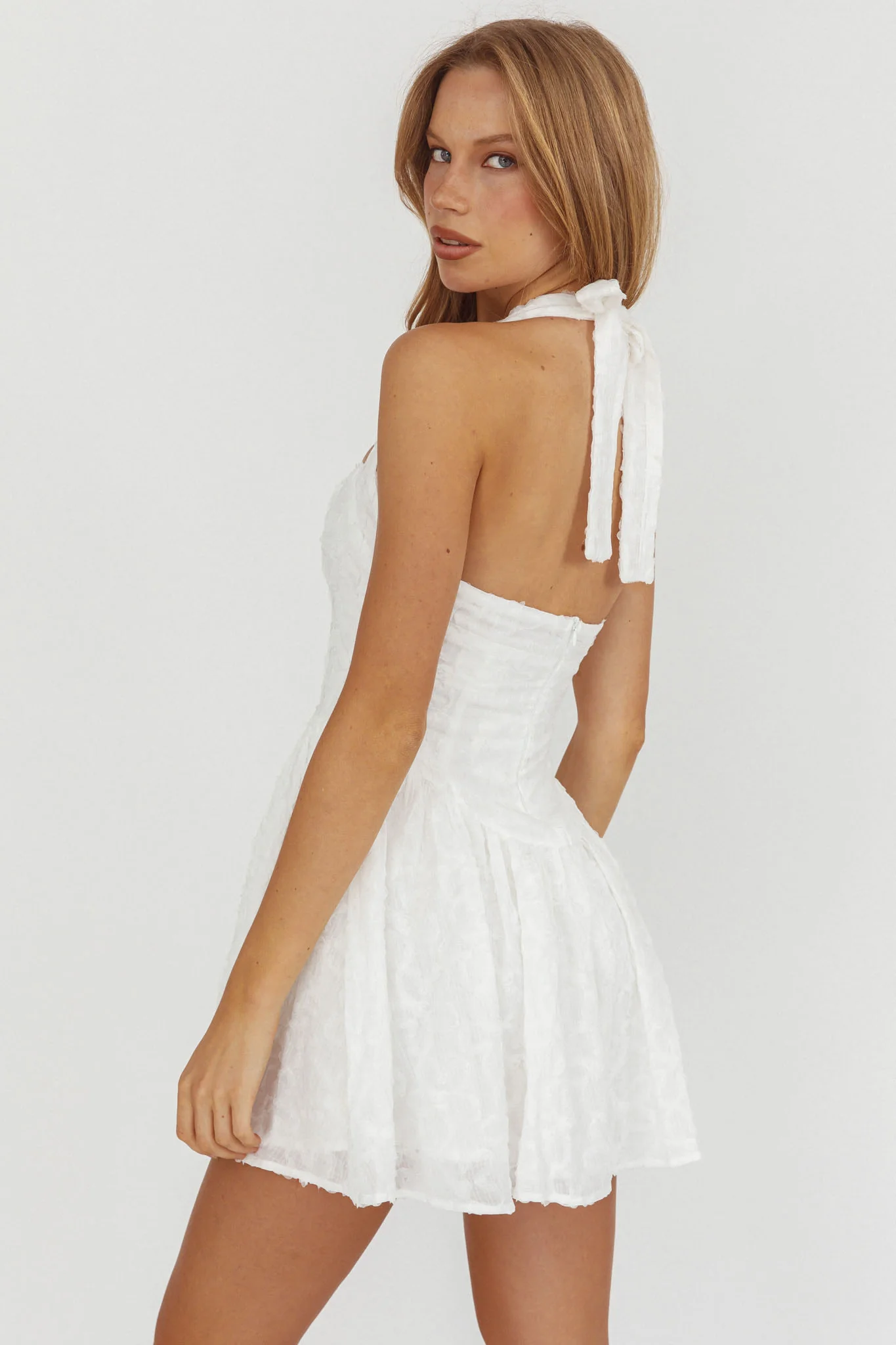 Rune Halterneck Mini Dress Applique White - Image 2