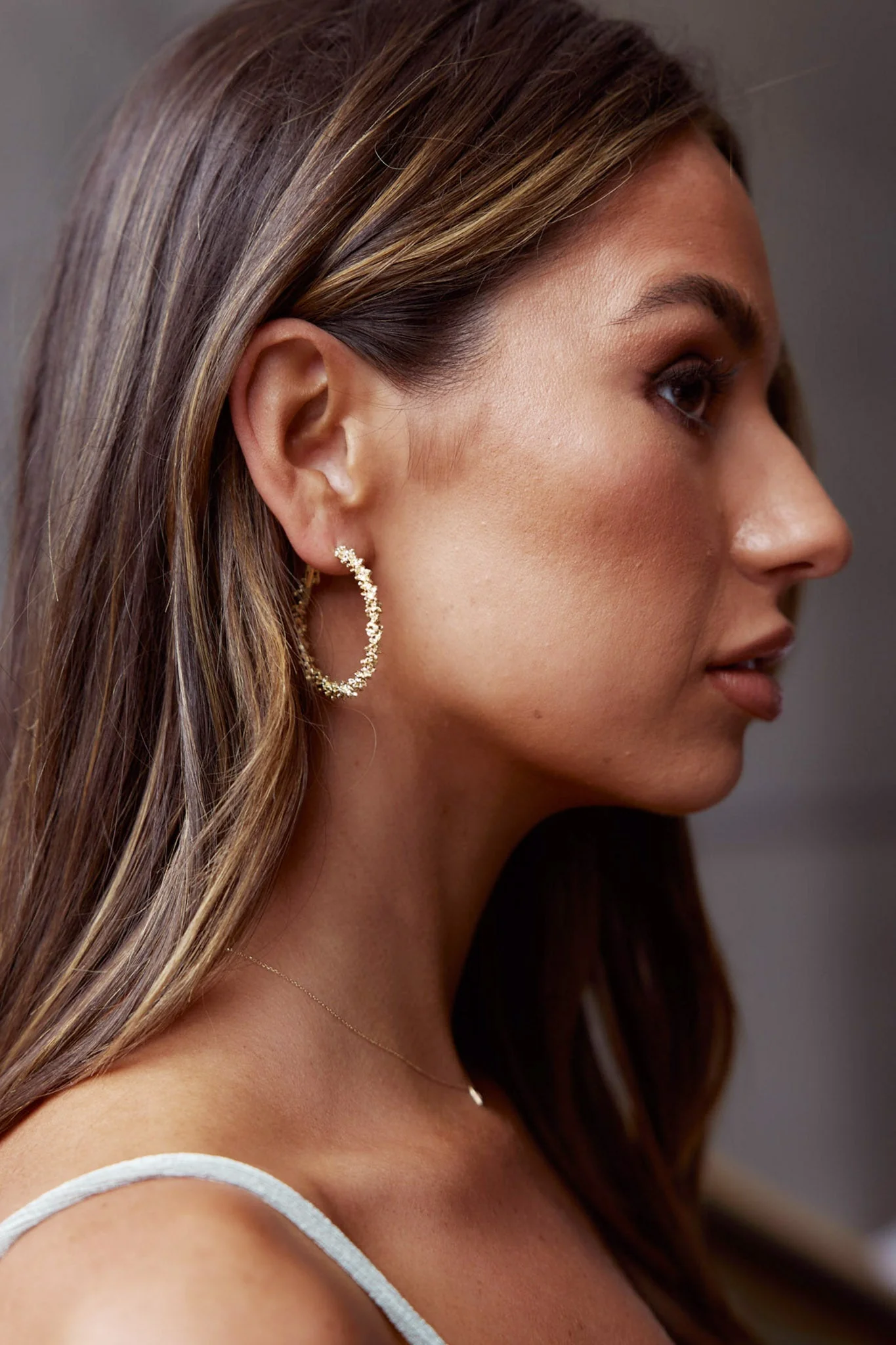 Saturn Textured Hoop Earrings Gold - Image 2