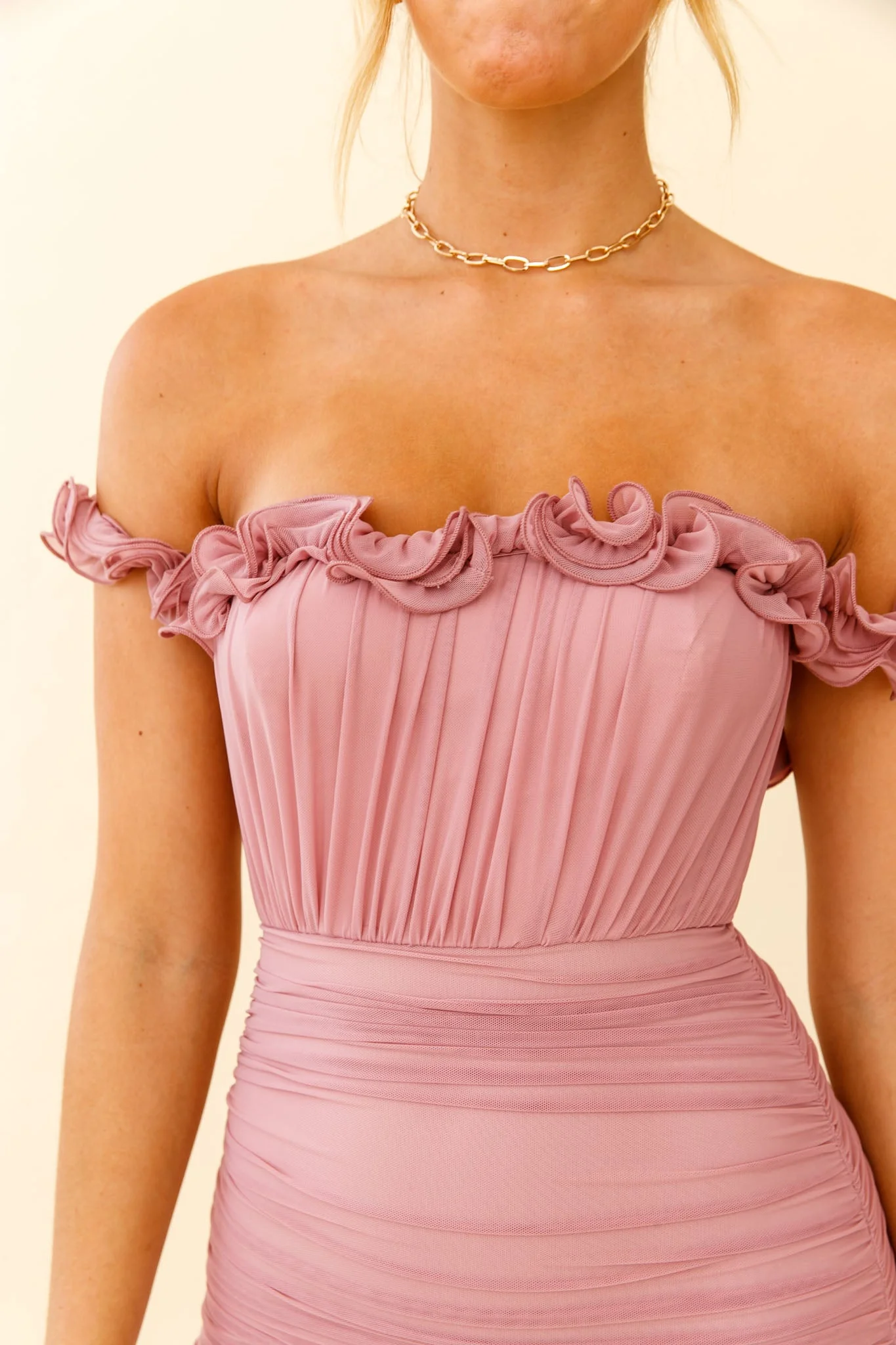 Senorita Off-Shoulder Lettuce Edge Detail Ruched Mini Dress Blush - Image 4