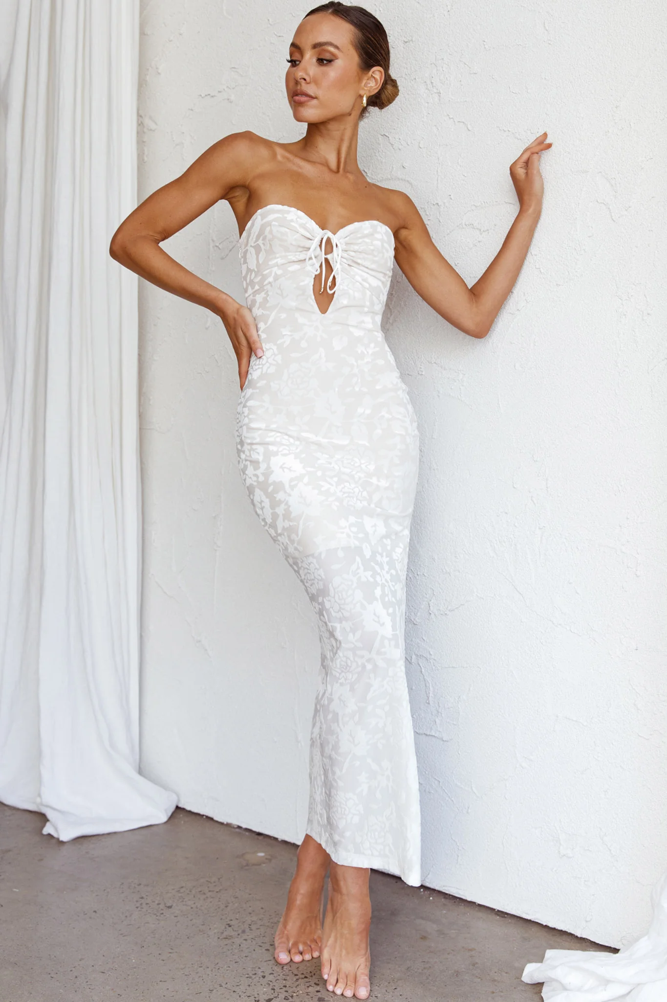 Sing To Me Keyhole Bodice Midi Dress White - Image 3