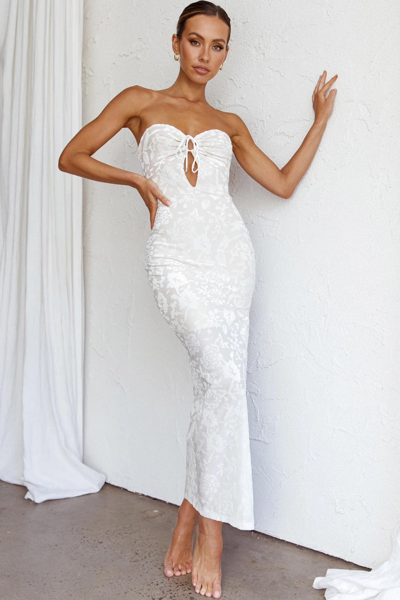 Sing To Me Keyhole Bodice Midi Dress White - Image 8
