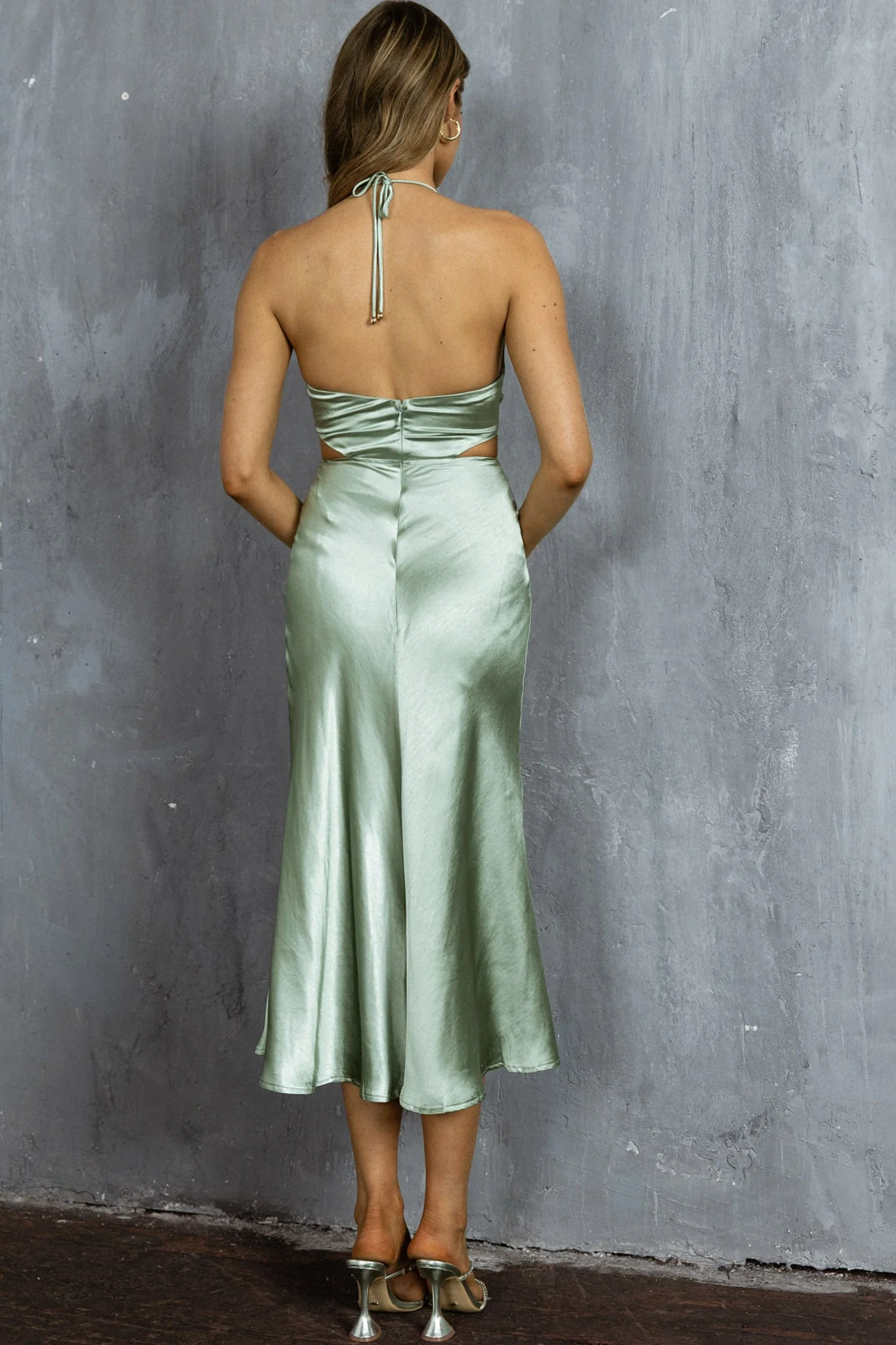Social Butterfly Cut-Out Waist Midi Dress Pistachio - Image 2
