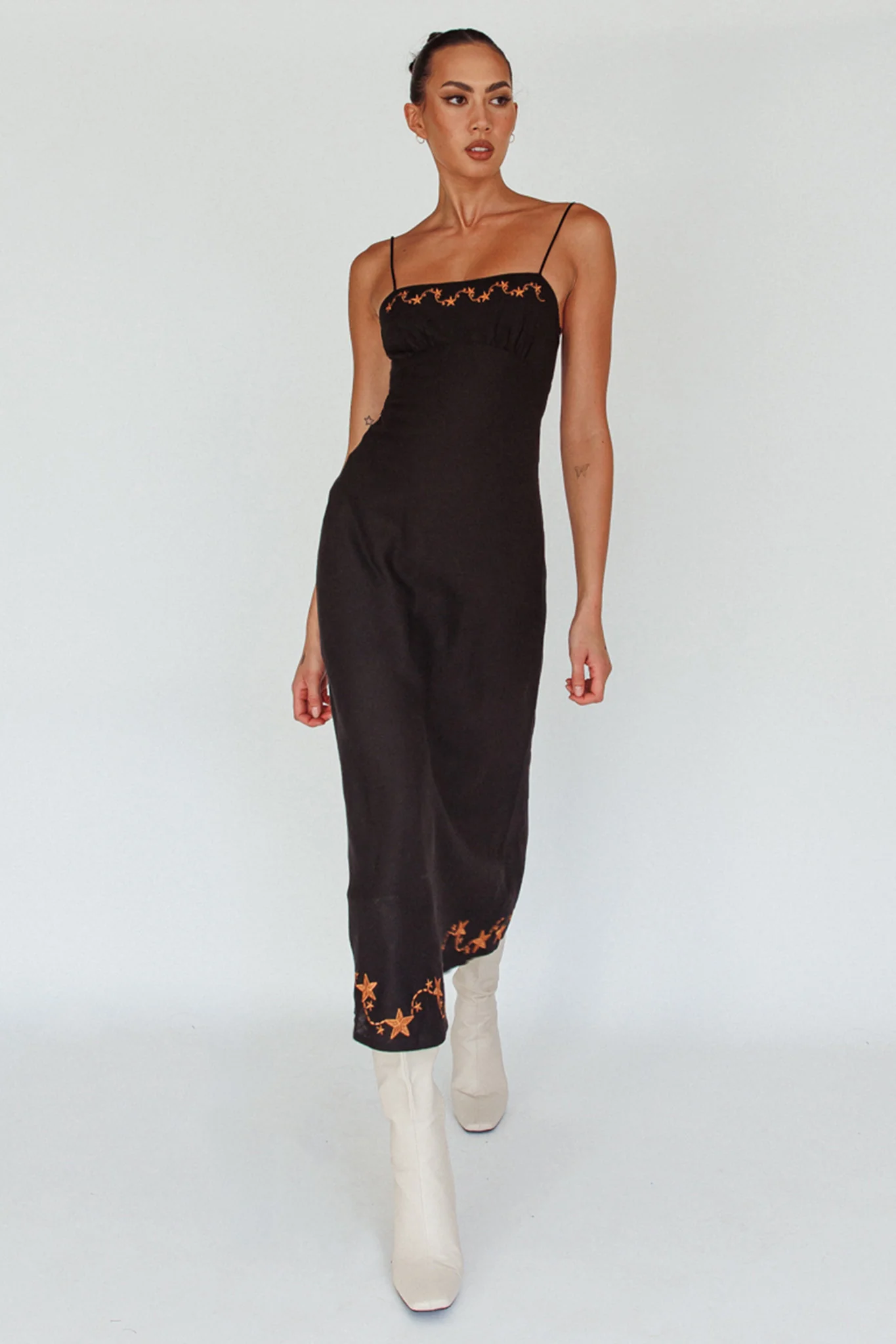 Star Garden Embroidered Midi Dress Black - Image 5