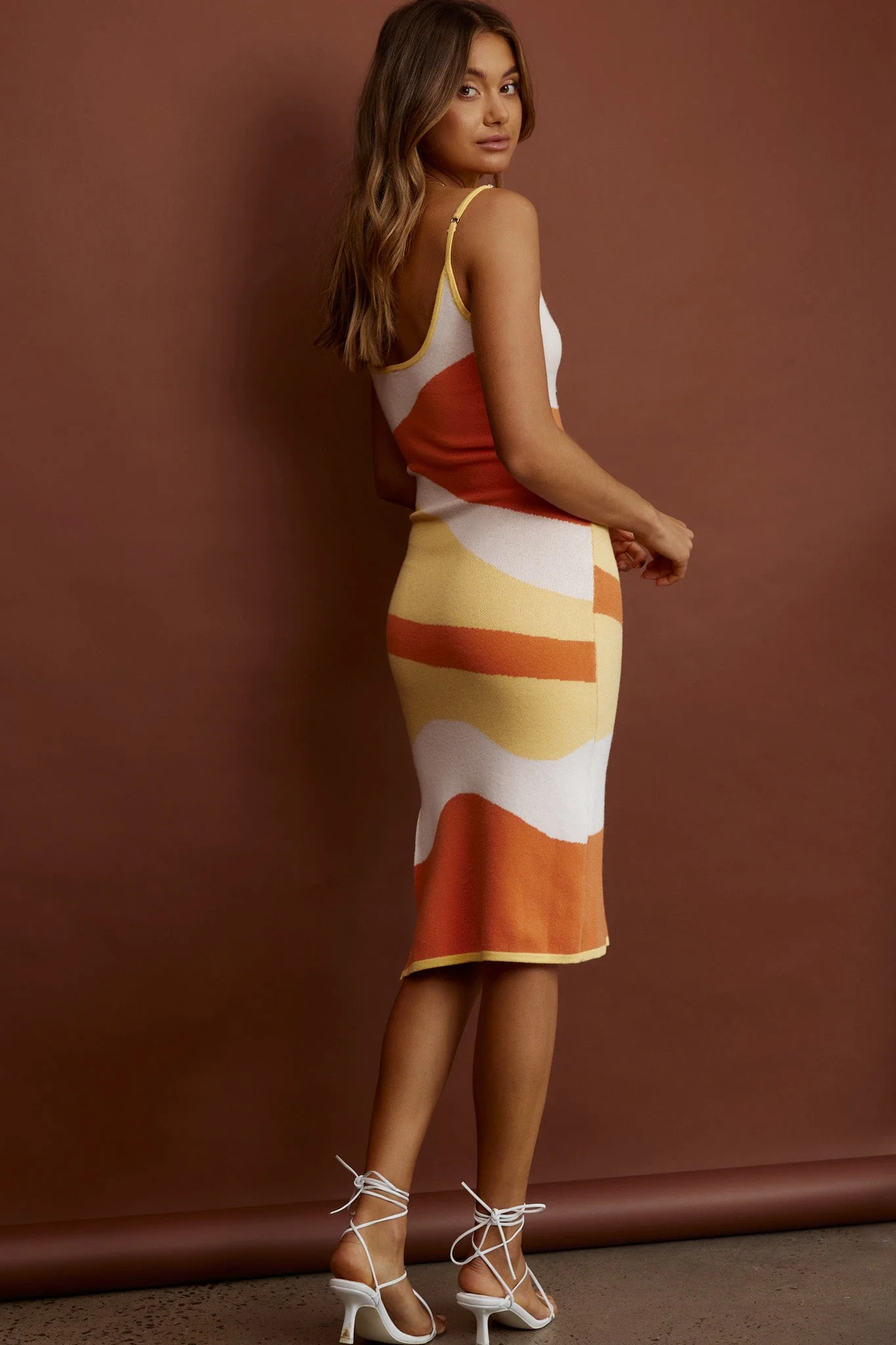 Sunshine State Cami Strap Midi Dress Abstract Peach - Image 2