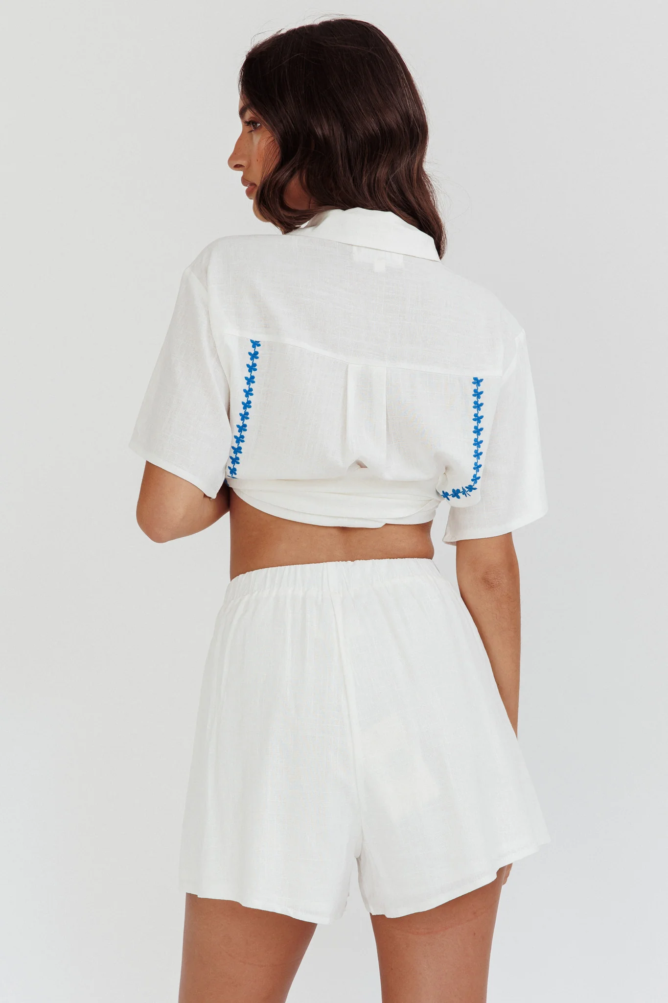 Swing Of Things Elastic Waist Shorts Embroidered White - Image 3
