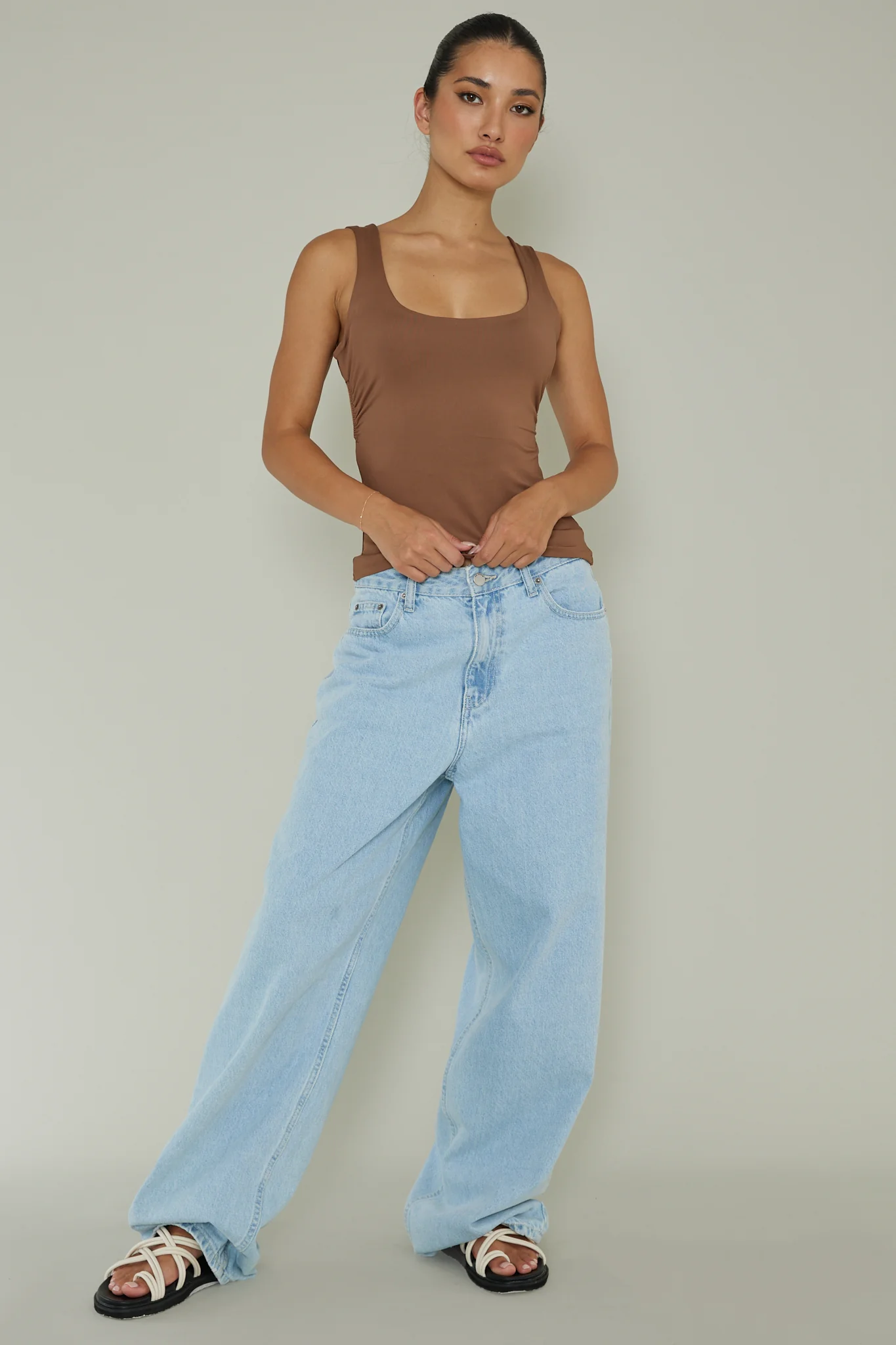 Tate Backless Top Chocolate - Image 5