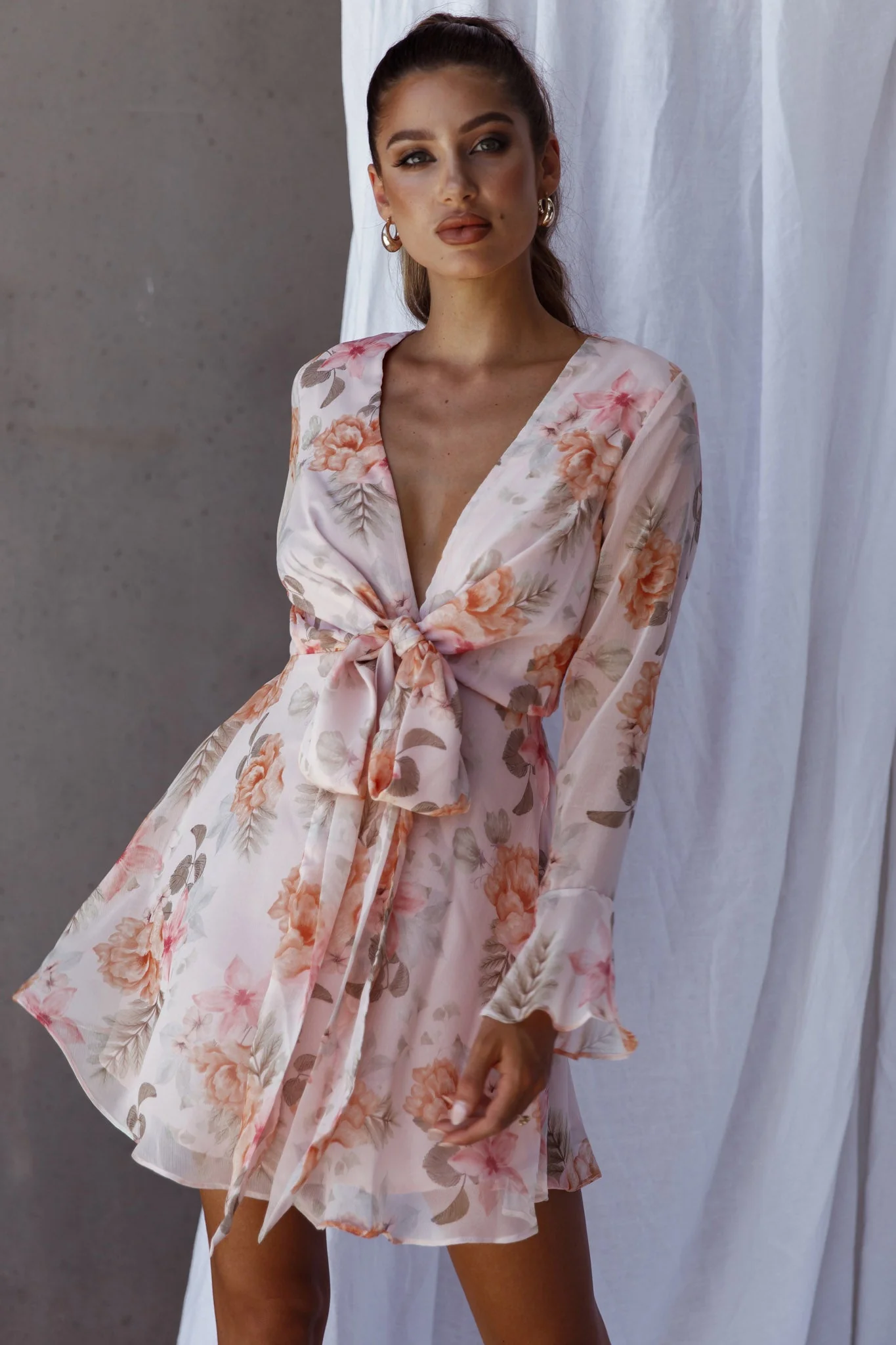 Unconditional Tied Front Dress Floral Blush - Image 4