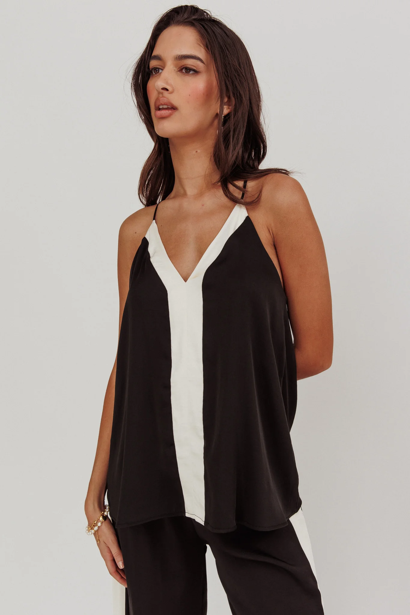 Unwritten Contrast Cami Top Black - Image 2