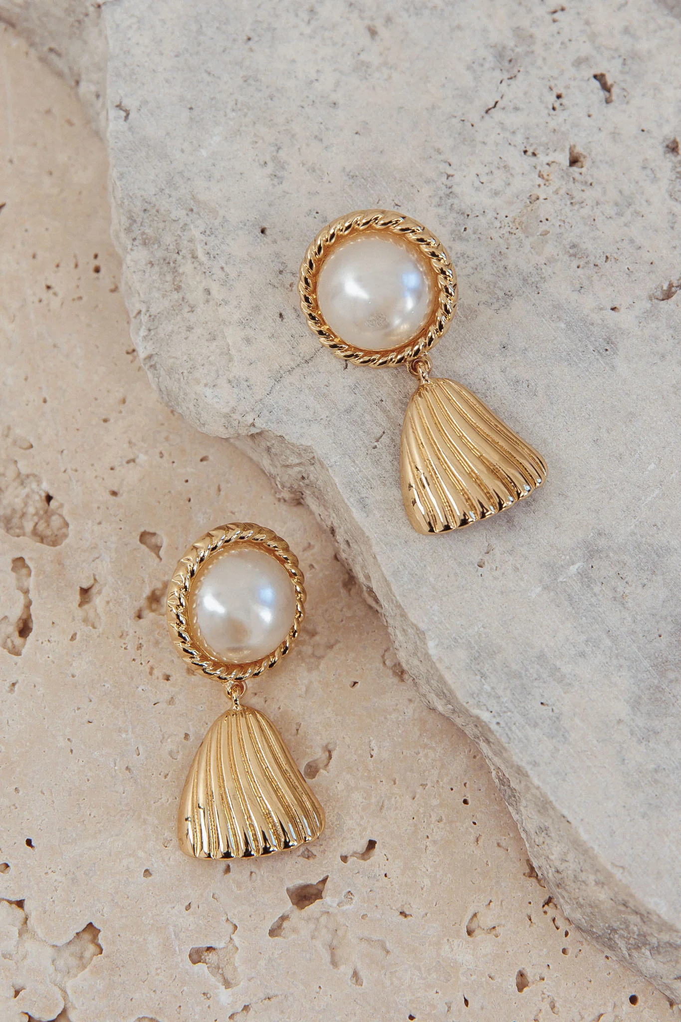 Valentina Tassel Pearl Earrings Gold/Pearl - Image 2