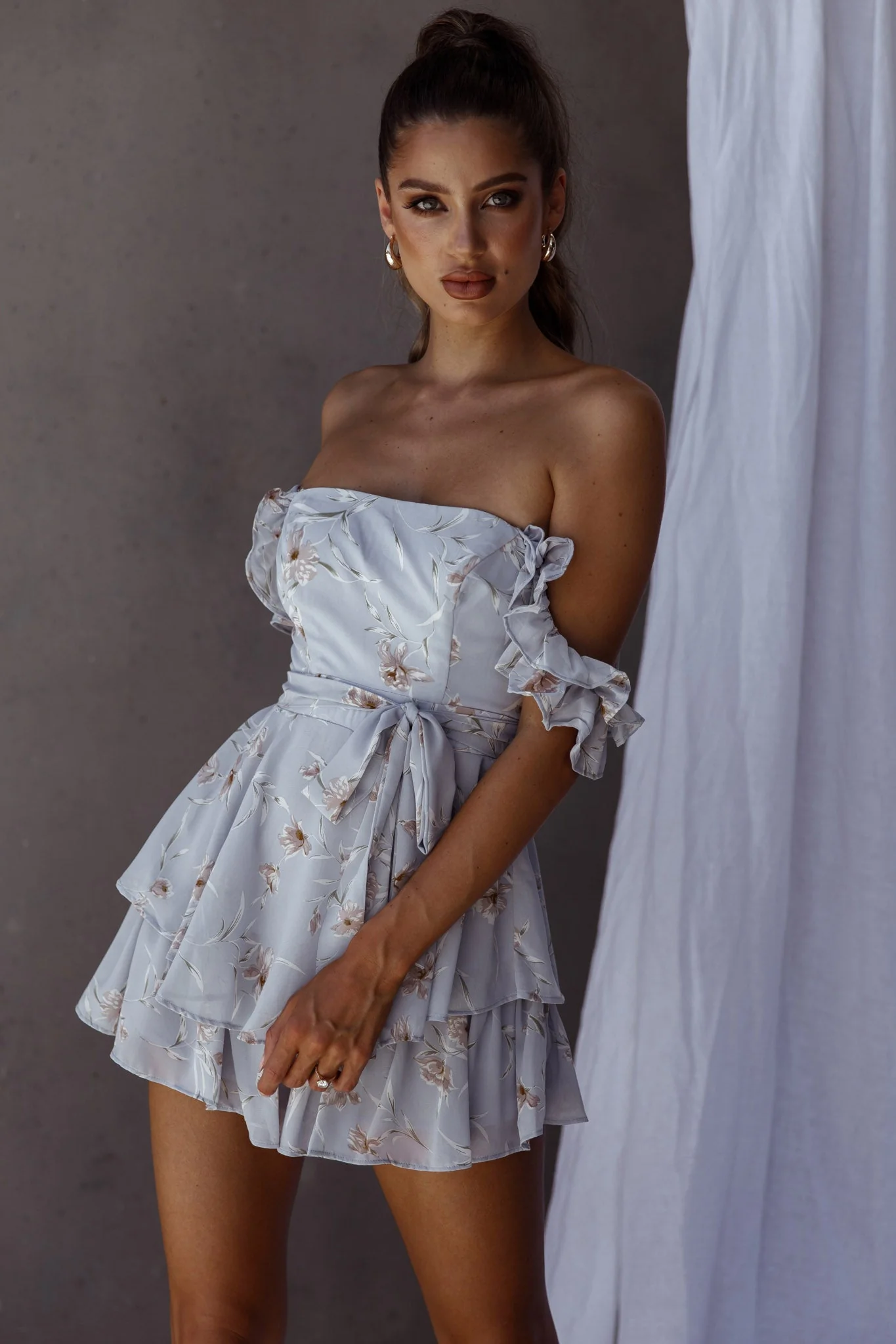 Verona Off-Shoulder Romper Floral Print Blue - Image 5