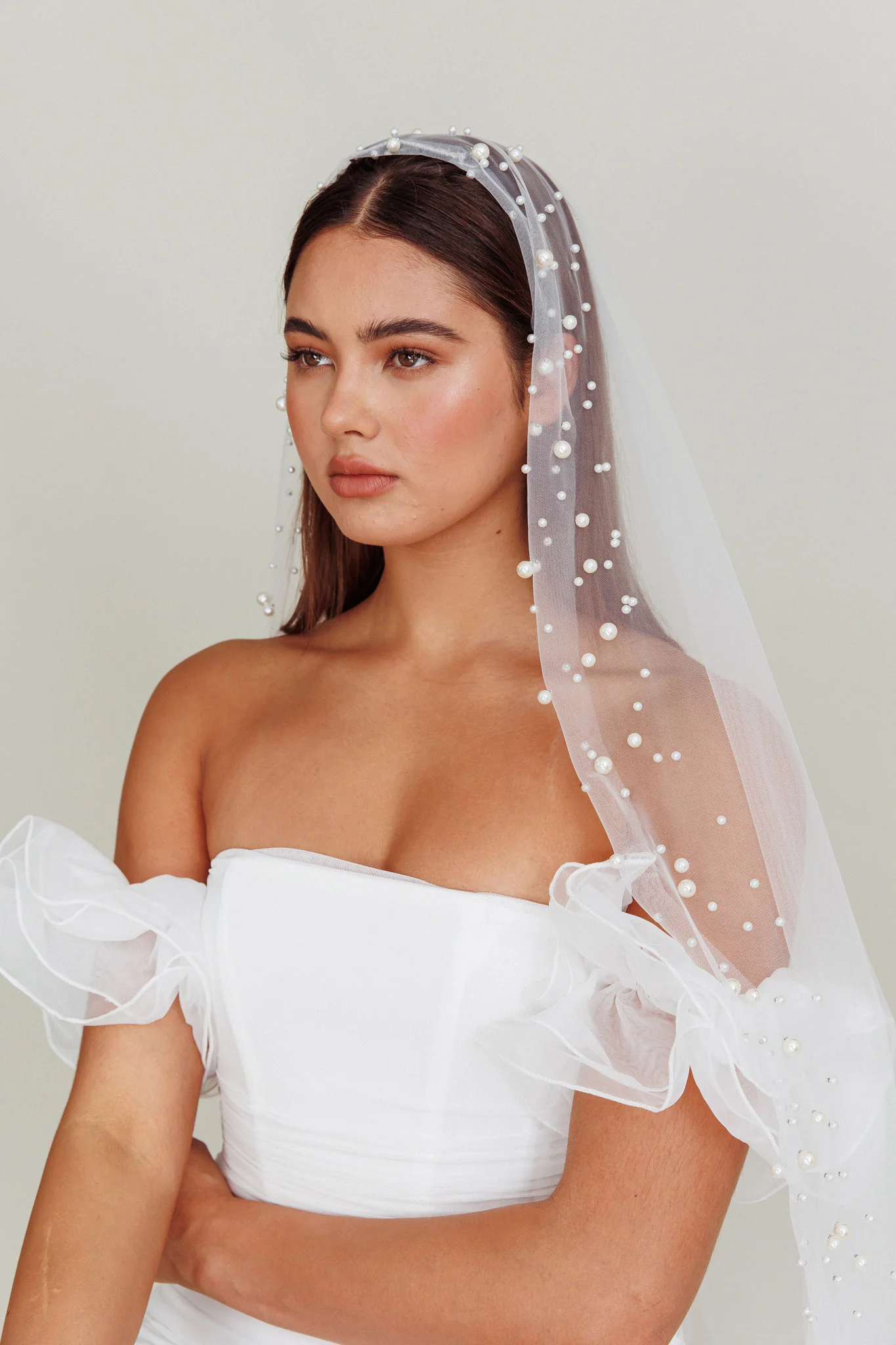 Violette Pearl Accent Veil White - Image 5