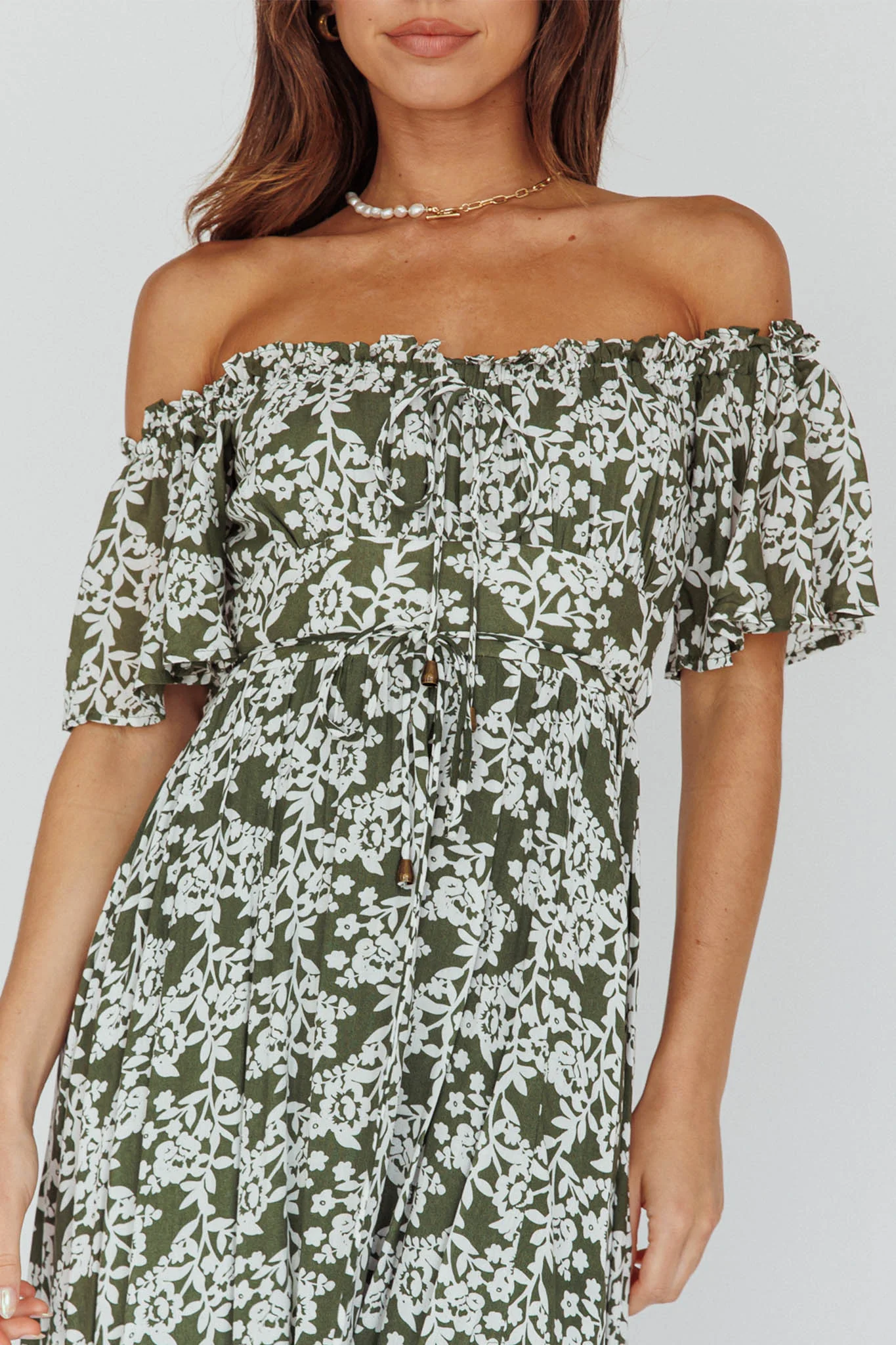 Voyager Off-Shoulder Bell Sleeve Midi Dress Floral Green - Image 4