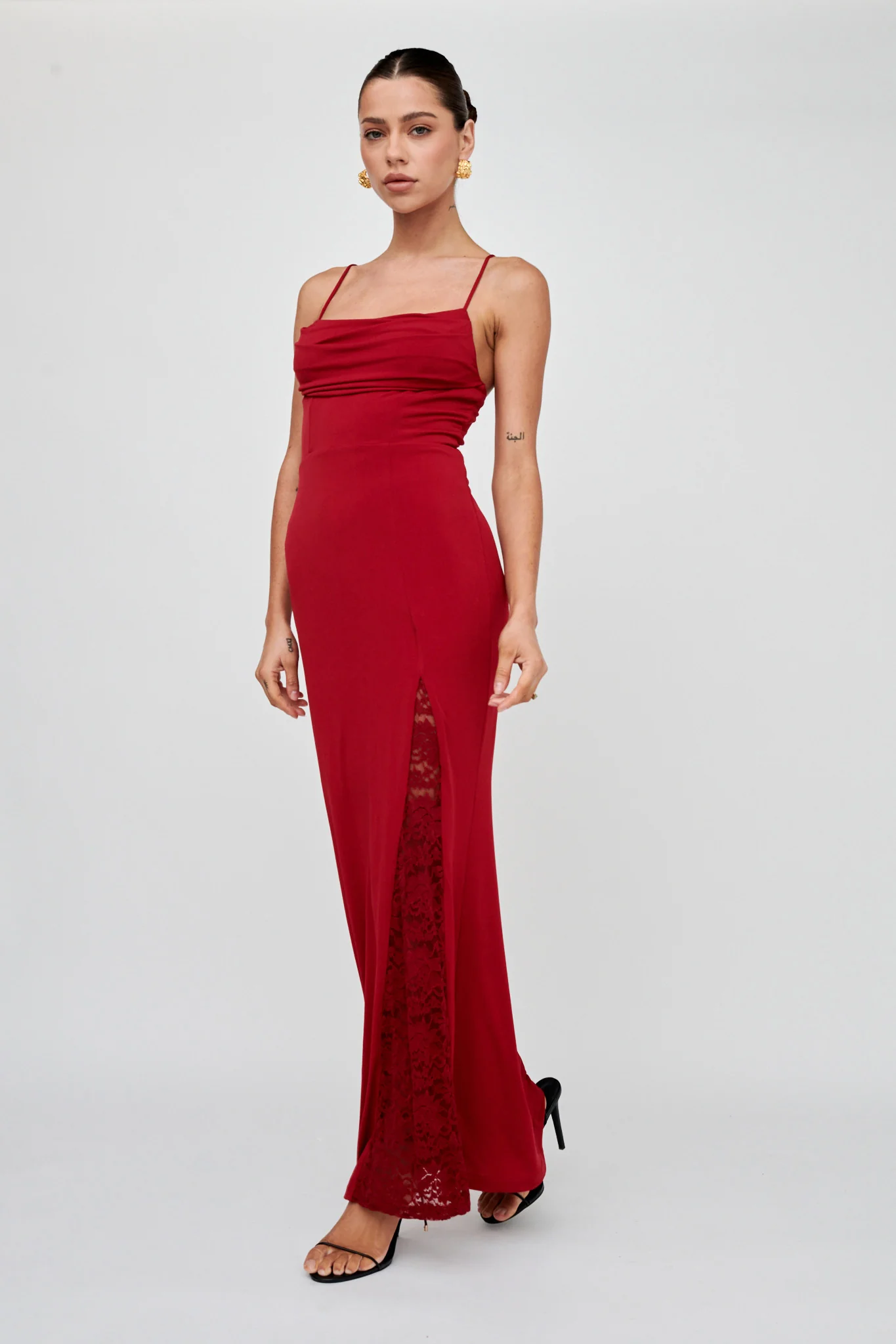Well Versed Lace Split Maxi Dress Wine - Image 5