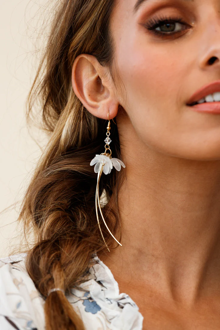 Willah Cascading Flower Bead Earrings White - Image 4