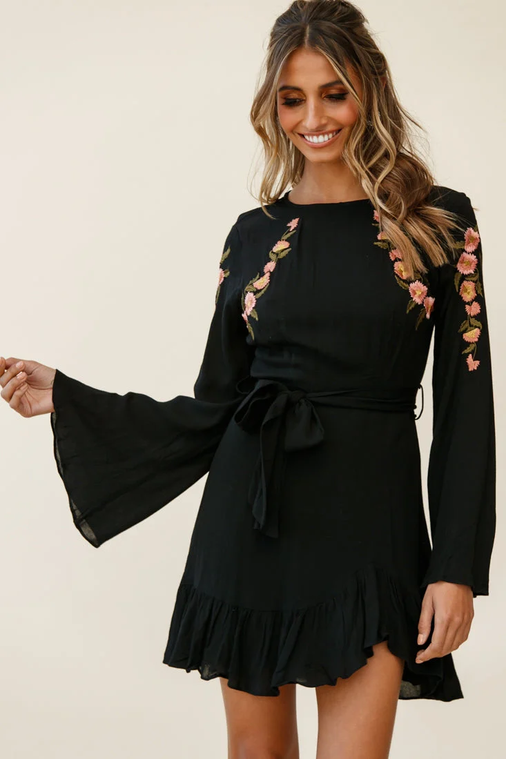 Yara Floral Embellished Fit and Flare Dress Black - Image 5