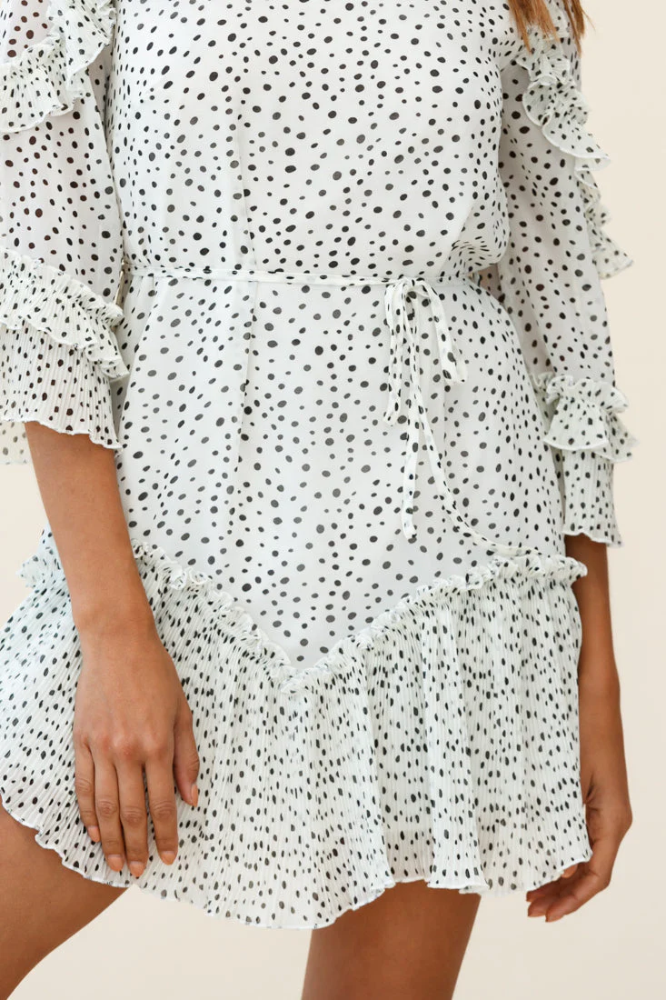 Yours Sincerely Three-Quarter Sleeve Accordion Pleat Dress Speckle Print White - Image 6