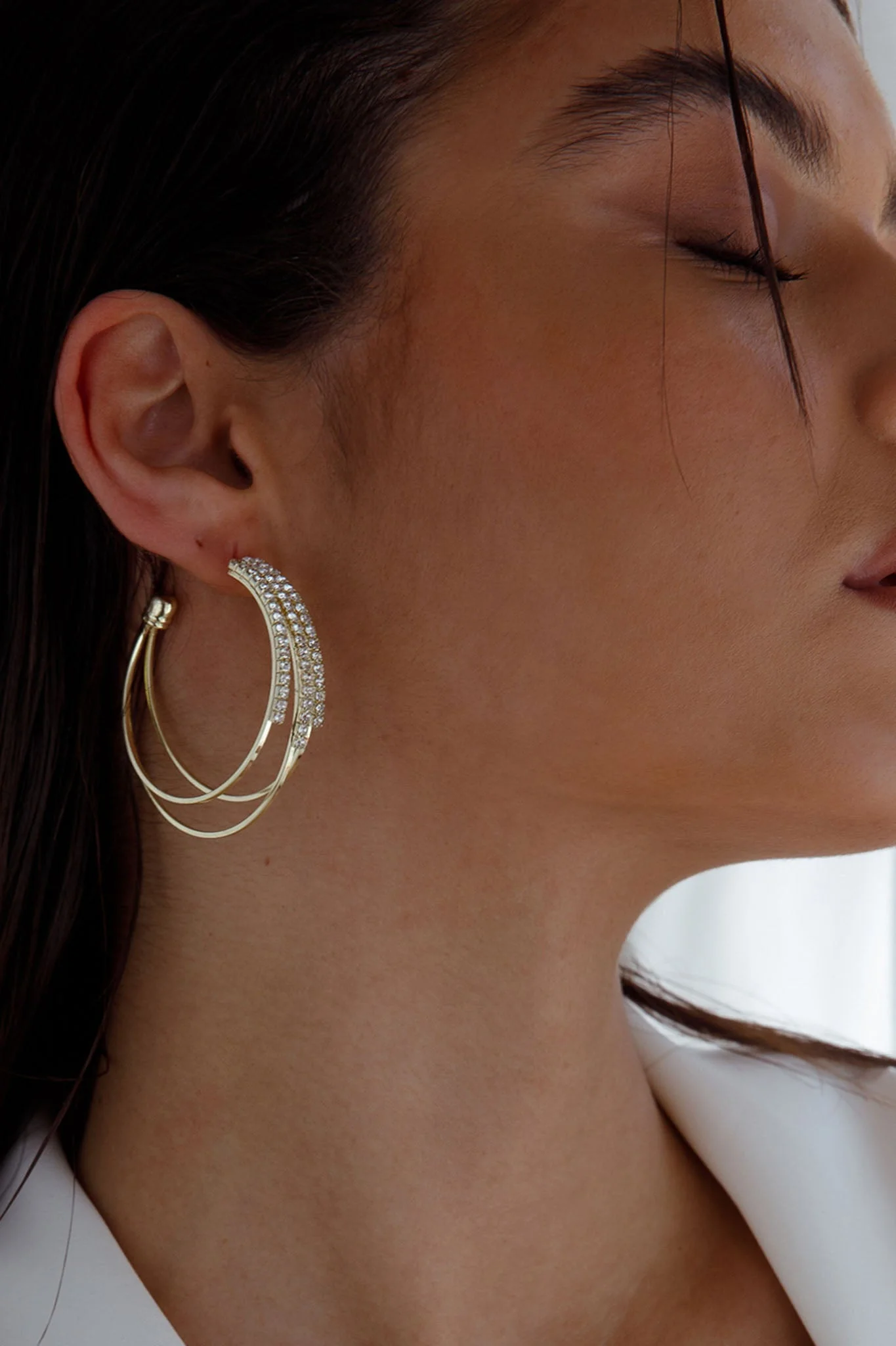 Zilla Triple Hoop Earrings Gold - Image 2